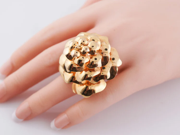 Retro Pine Cone Right Hand Ring in 14k Yellow Gold - Image 6