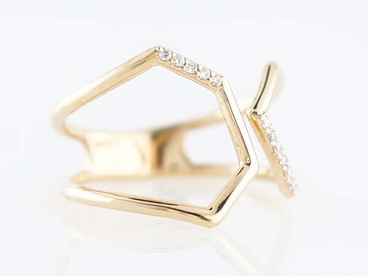 Right Hand Ring Modern .06 Round Brilliant Cut Diamonds in 18k Yellow Gold - Image 3