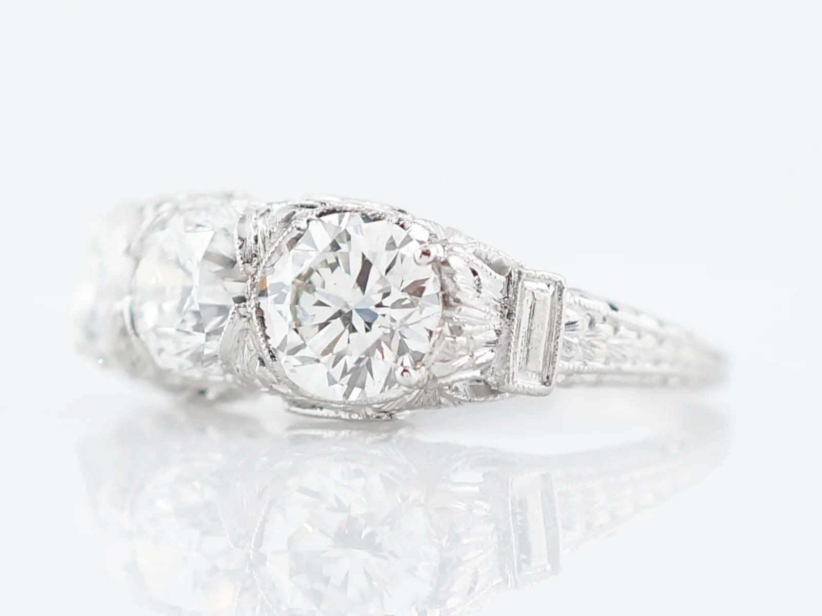***RTV***Right Hand Ring Modern 1.01 GIA Round Brilliant Cut Diamond in Platinum - Image 2