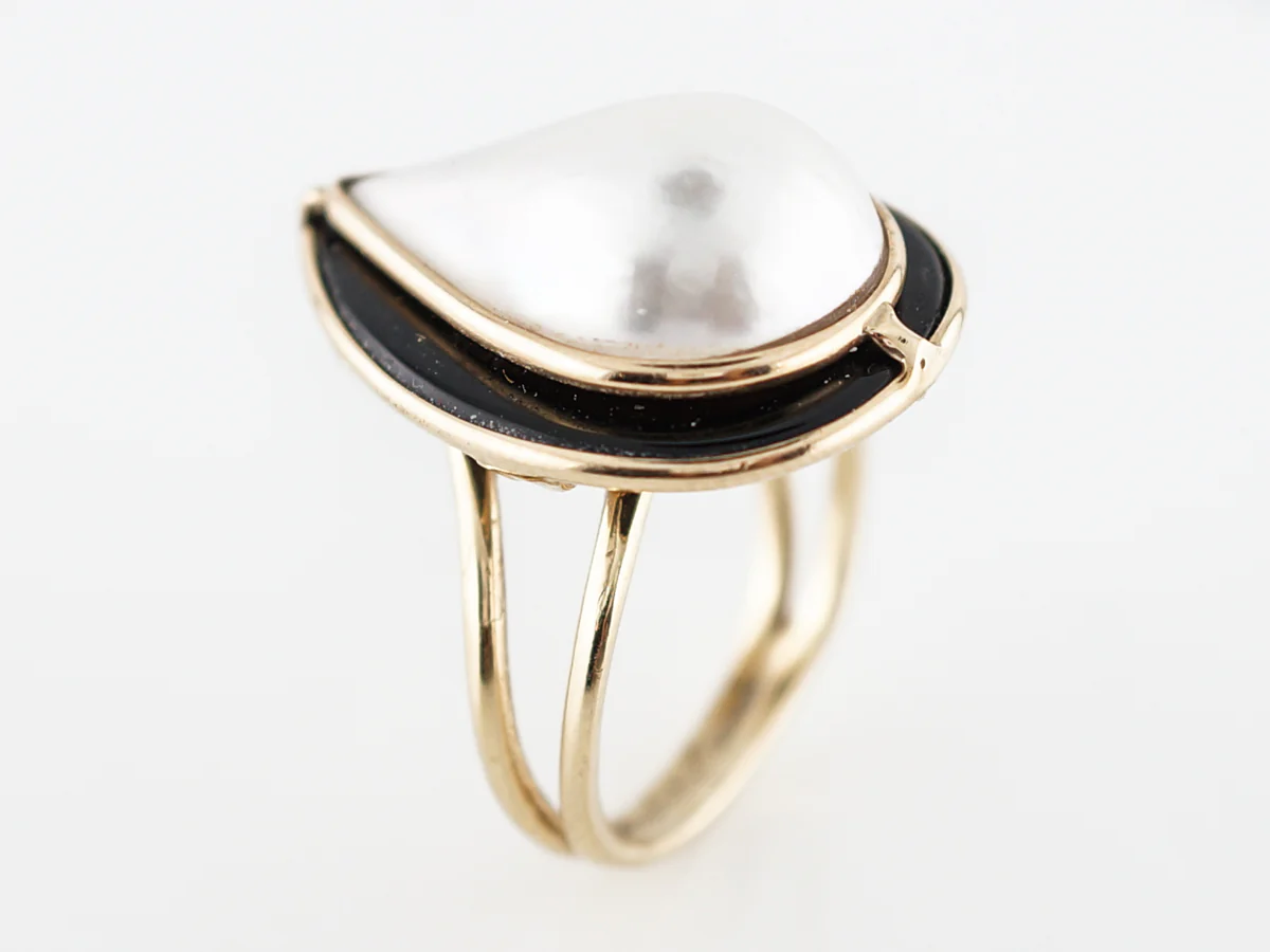 Right Hand Ring Modern 13.10 Pearl in 14k Yellow Gold - Image 4