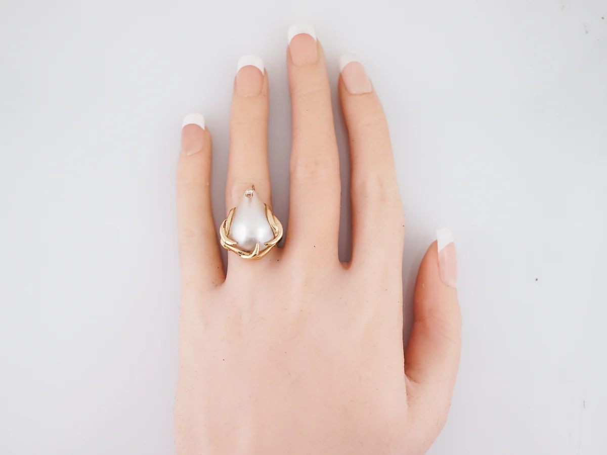 Right Hand Ring Modern 20.04 Pearl in 14k Yellow Gold - Image 5