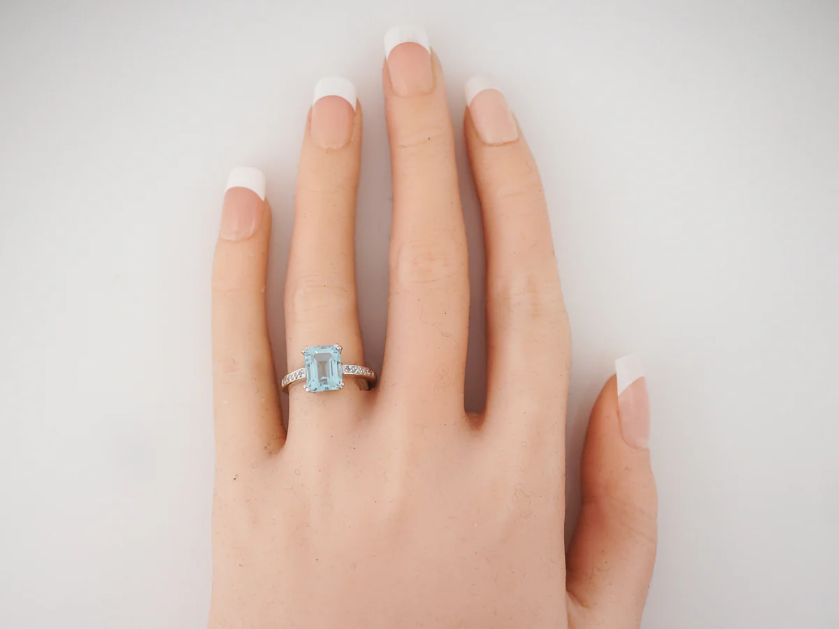 Right Hand Ring Modern 3.63 Emerald Cut Aquamarine in 18k White Gold - Image 6