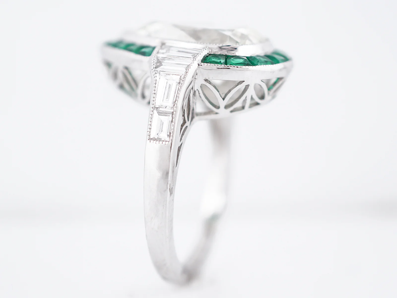 ***RTV***Right Hand Ring Modern 4.03 Pear Cut Diamond in 18K White Gold - Image 5
