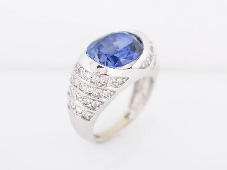 Right Hand Ring Modern 4.60 Oval Cut Tanzanite & 1.12 Round Brilliant Cut Diamonds in 14k White Gold - Image 5