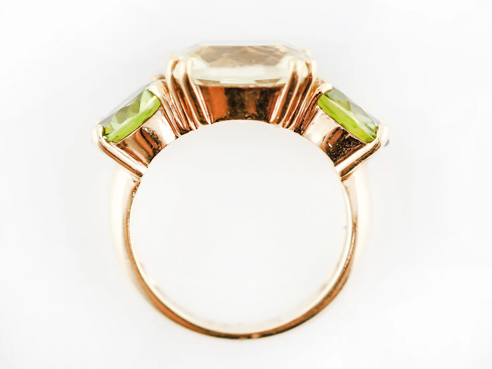 Right Hand Ring Modern 5.10 Cushion Cut Quartz & Round Cut Peridot in 18k Yellow Gold - Image 6