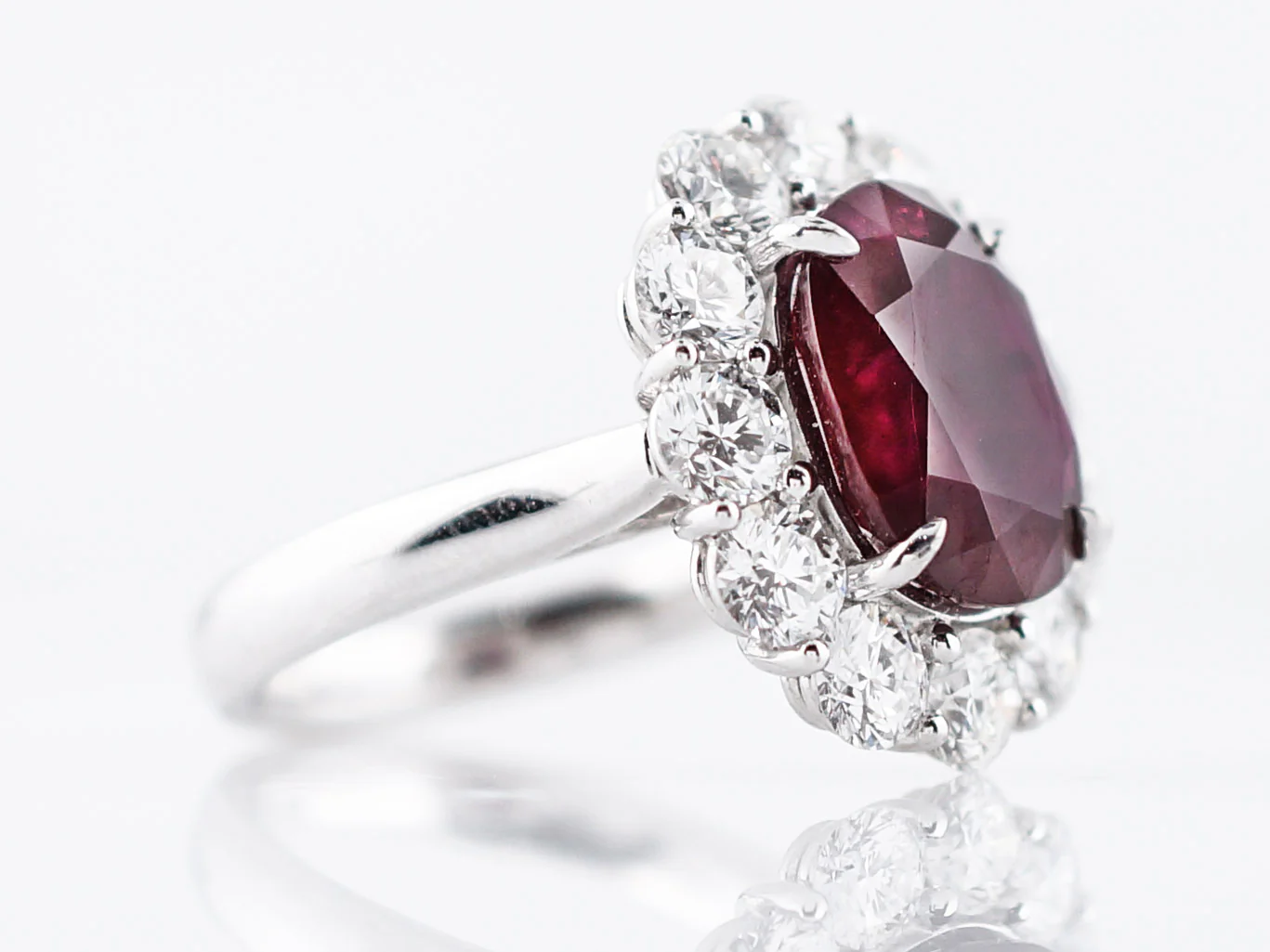 Right Hand Ring Modern 5.28 Oval Center Ruby in Platinum - Image 3