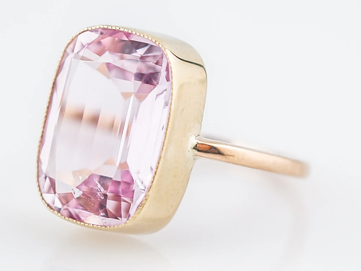 Right Hand Ring Modern 6.05 Oval Cut Kunzite in 14K Yellow Gold - Image 3