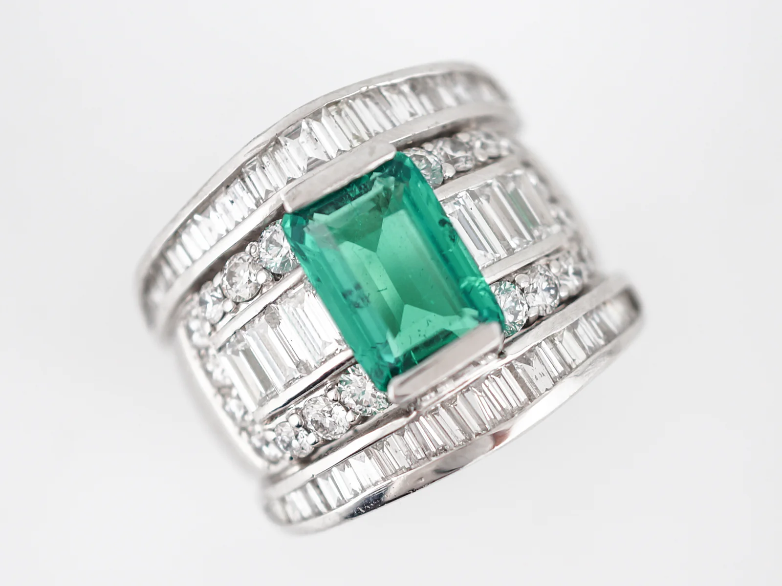 Right Hand Ring Modern GIA 3.08 Emerald Cut Emerald in Platinum - Image 4
