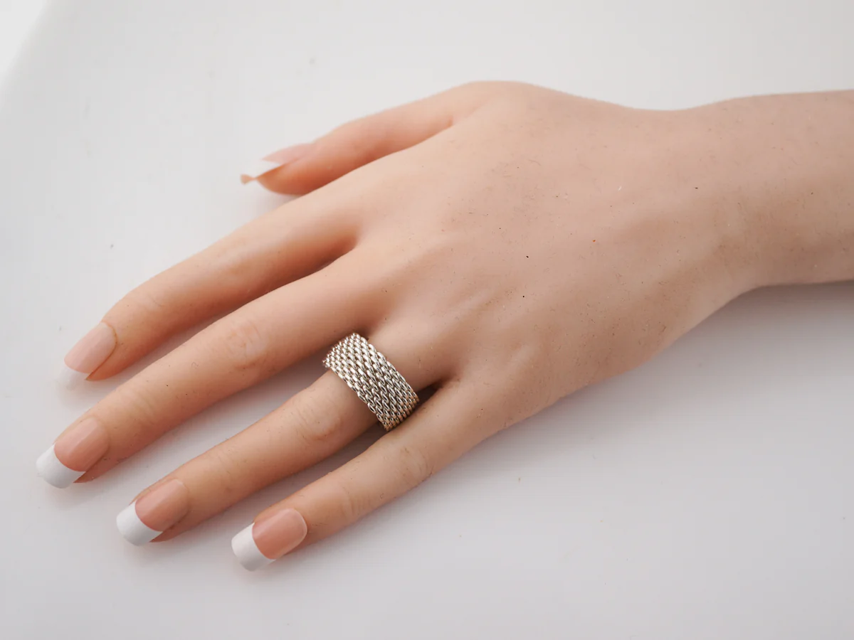 Right Hand Ring Modern Tiffany & Co. Elsa Peretti in Sterling Silver - Image 4