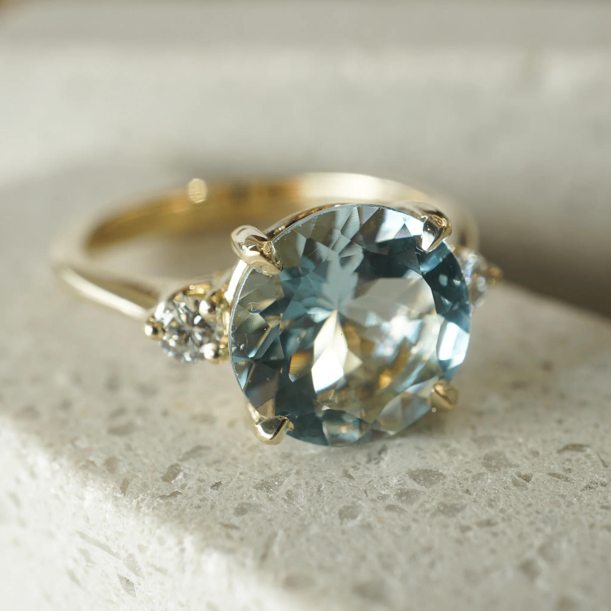 Round Aquamarine Engagement Ring in 14k Yellow Gold - Image 6