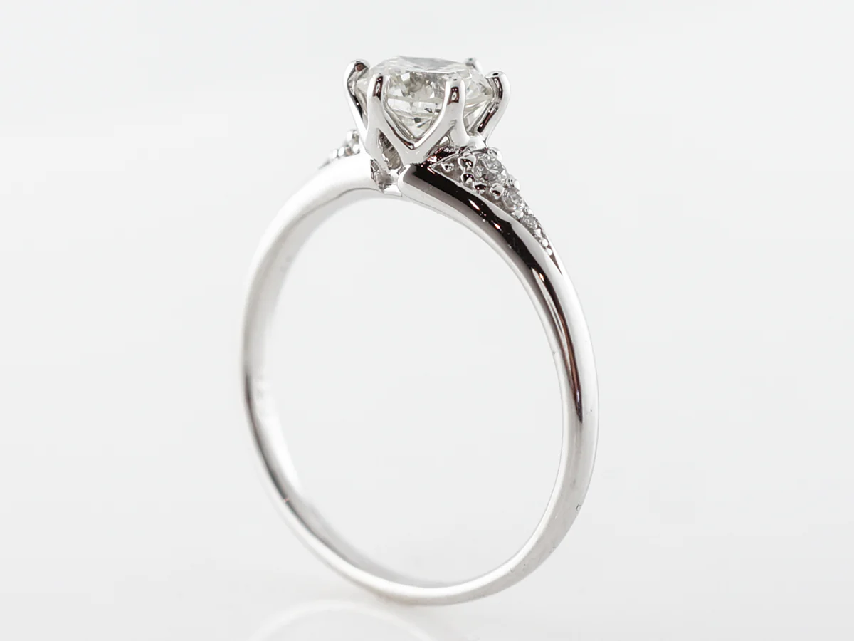 Round Brilliant Solitaire Engagement Ring in White Gold - Image 5