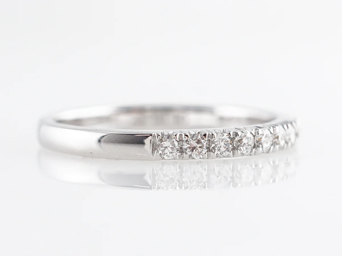 Round Brilliant Cut Diamond Wedding Band in 14k - Image 3