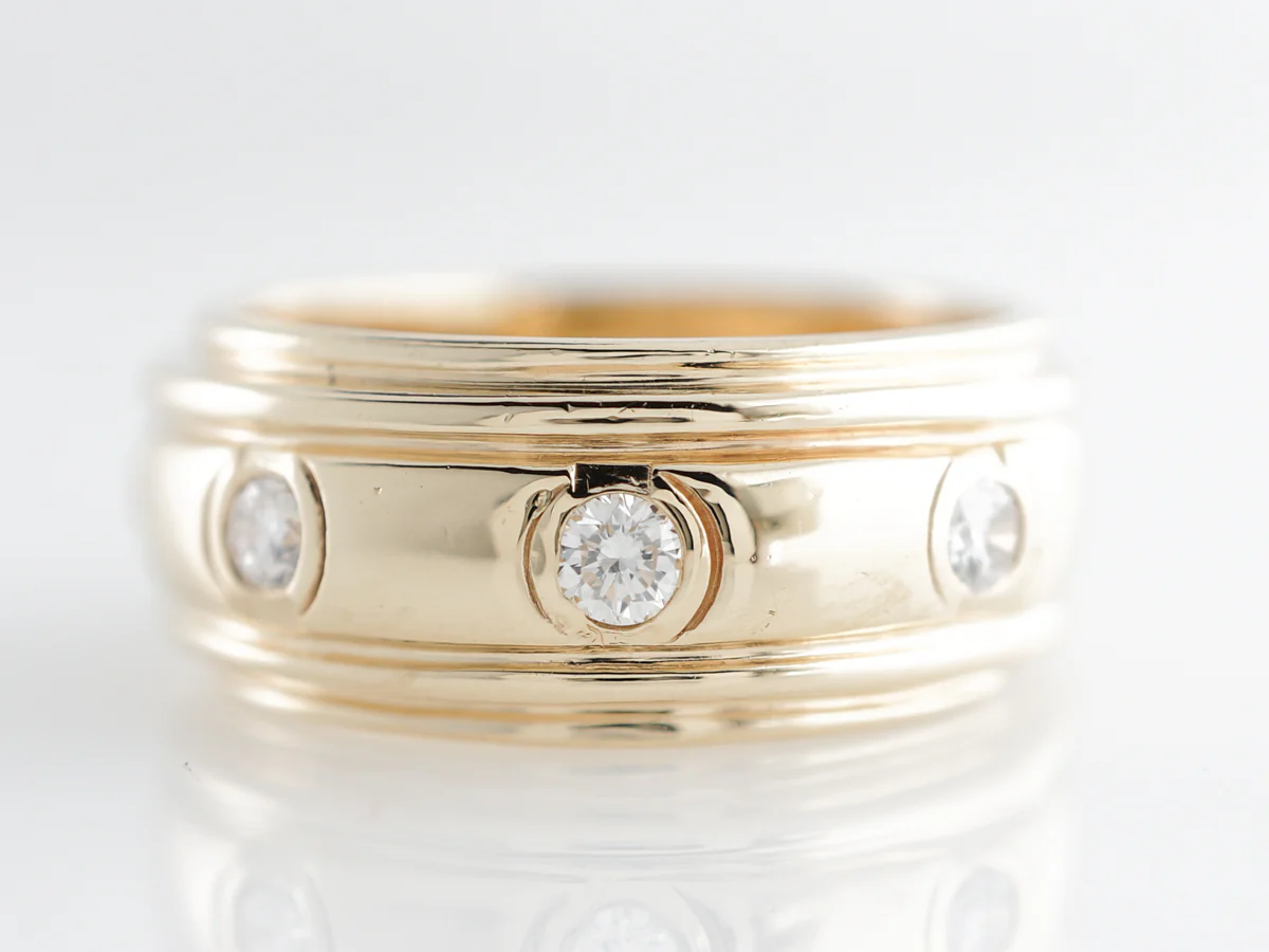 Round Brilliant Diamond Eternity Band in 18k Yellow Gold