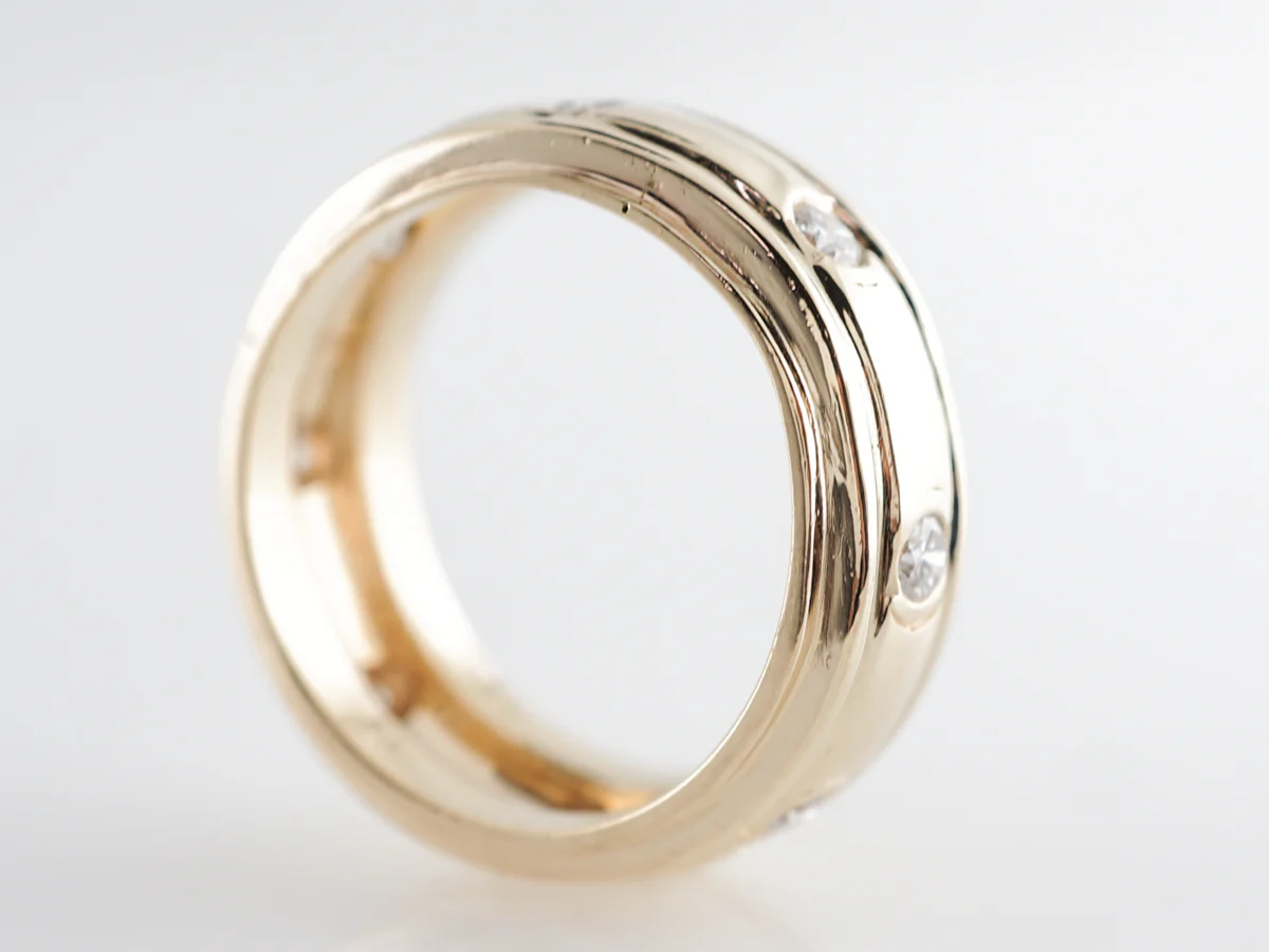 Round Brilliant Diamond Eternity Band in 18k Yellow Gold - Image 6
