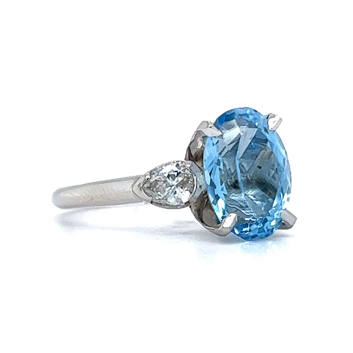 Santa Maria Aquamarine & Diamond Ring in Platinum - Image 3