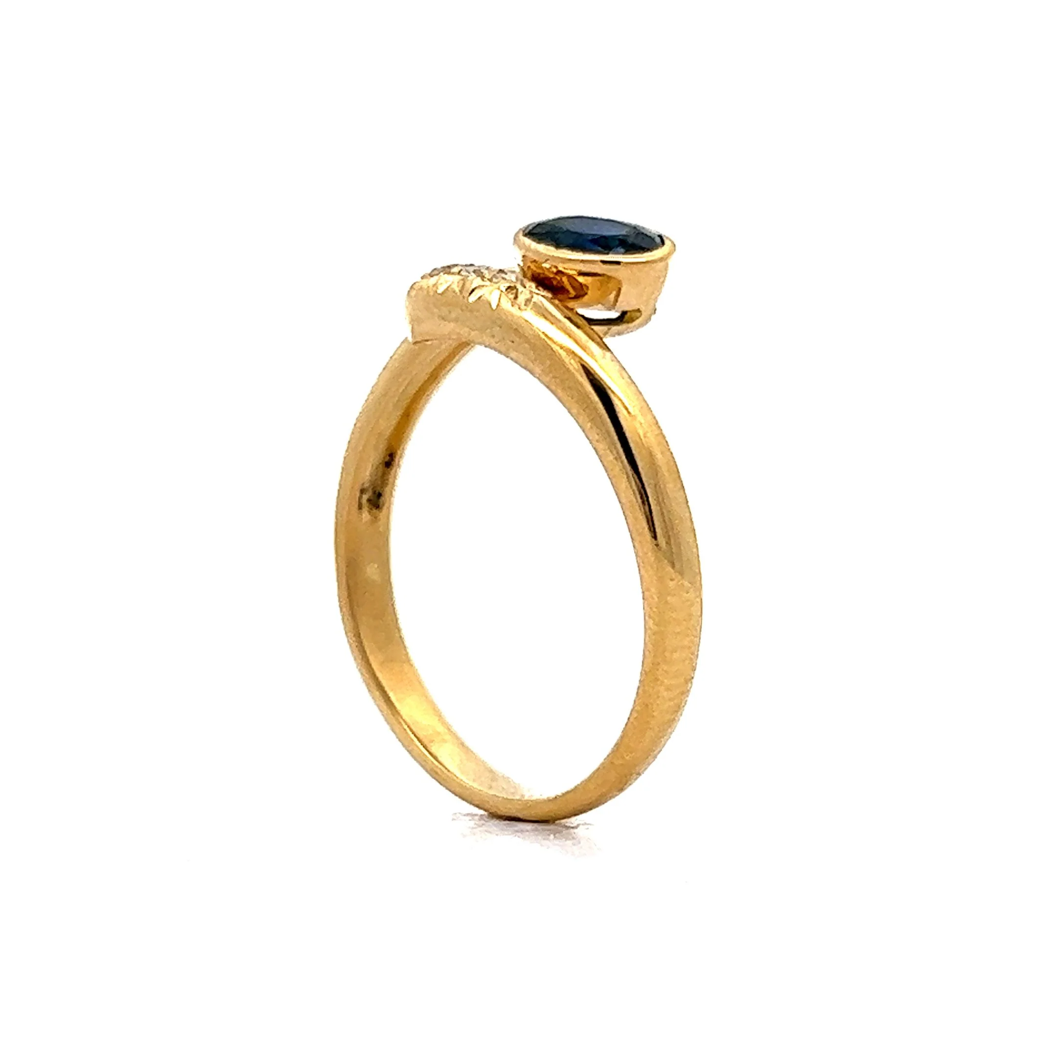 Sapphire & Diamond Bypass Ring in 18k Yellow Gold - Image 5
