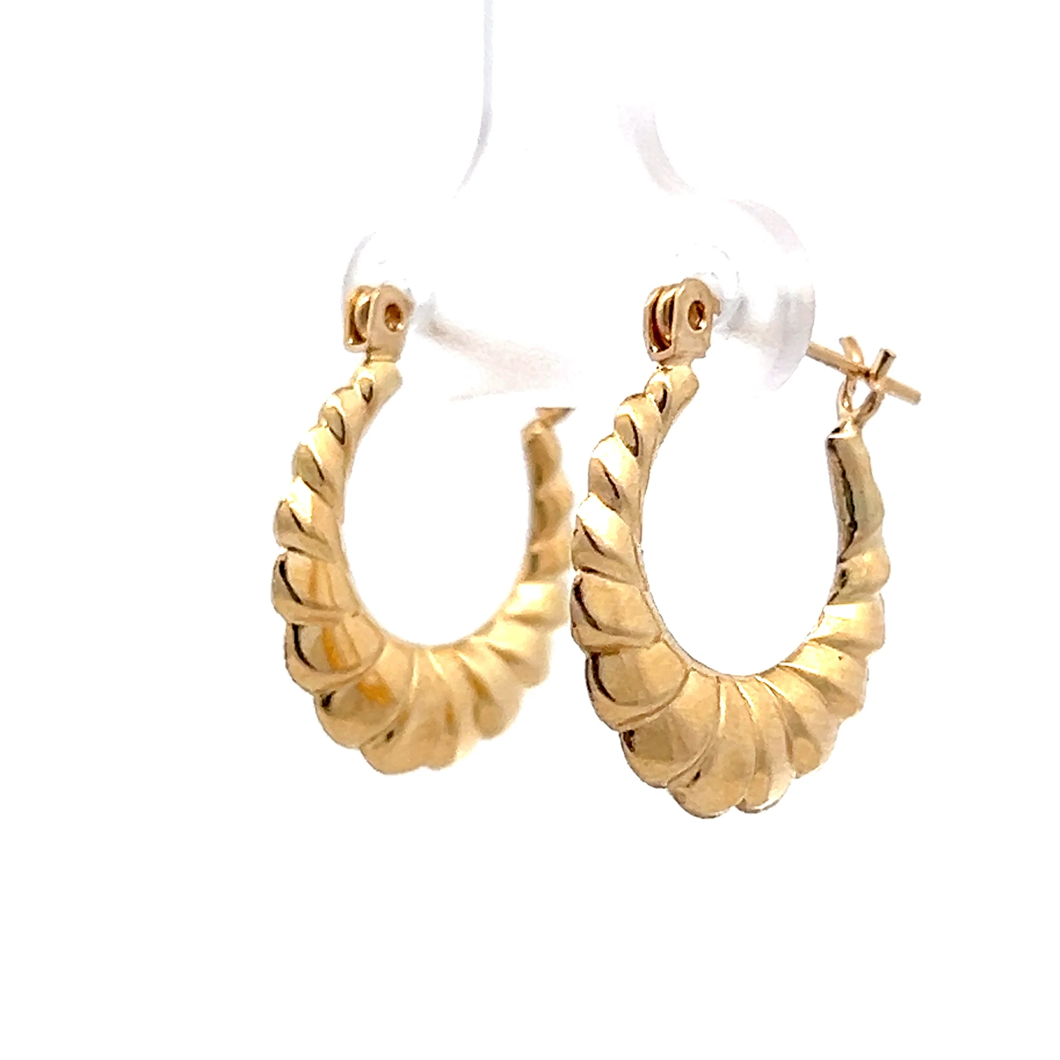 Scalloped Hoop Earrings in 14k Yellow Gold - Image 2
