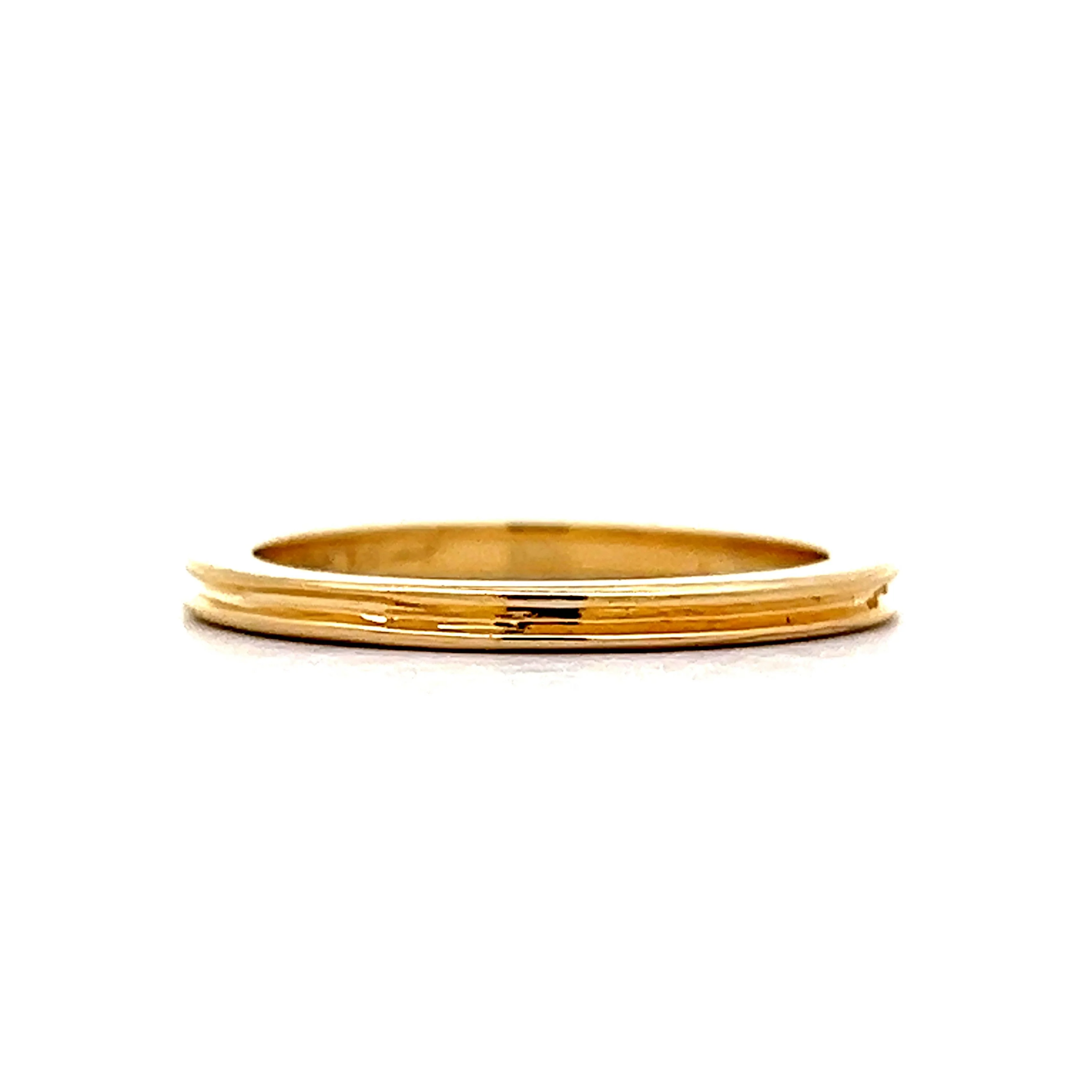 Indented Stacking Band in 14k Yellow Gold - Image 3