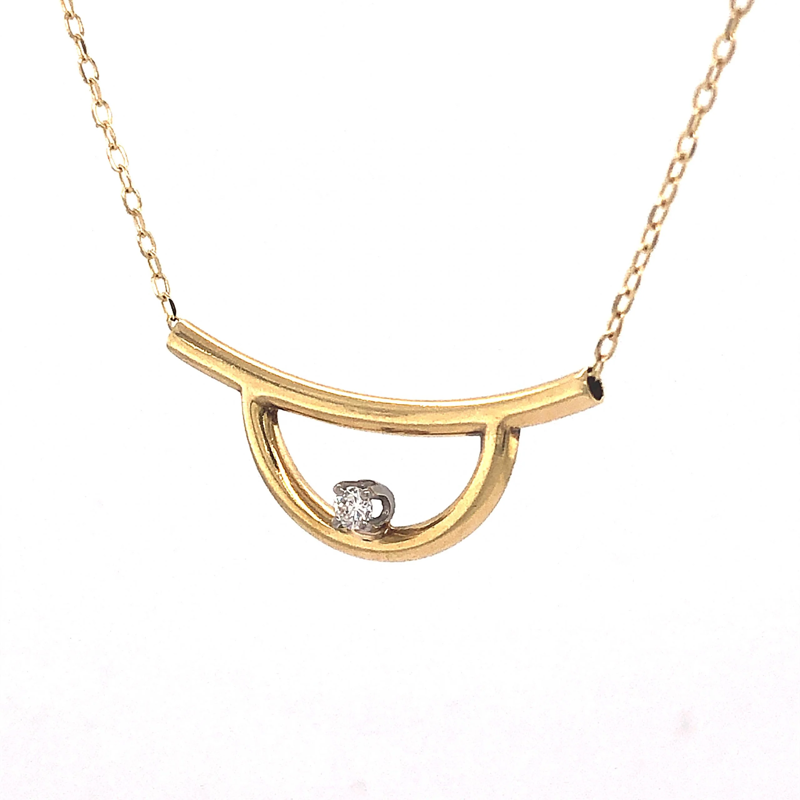 Semi Circle Bar Pendant Necklace in 14k Yellow Gold - Image 3