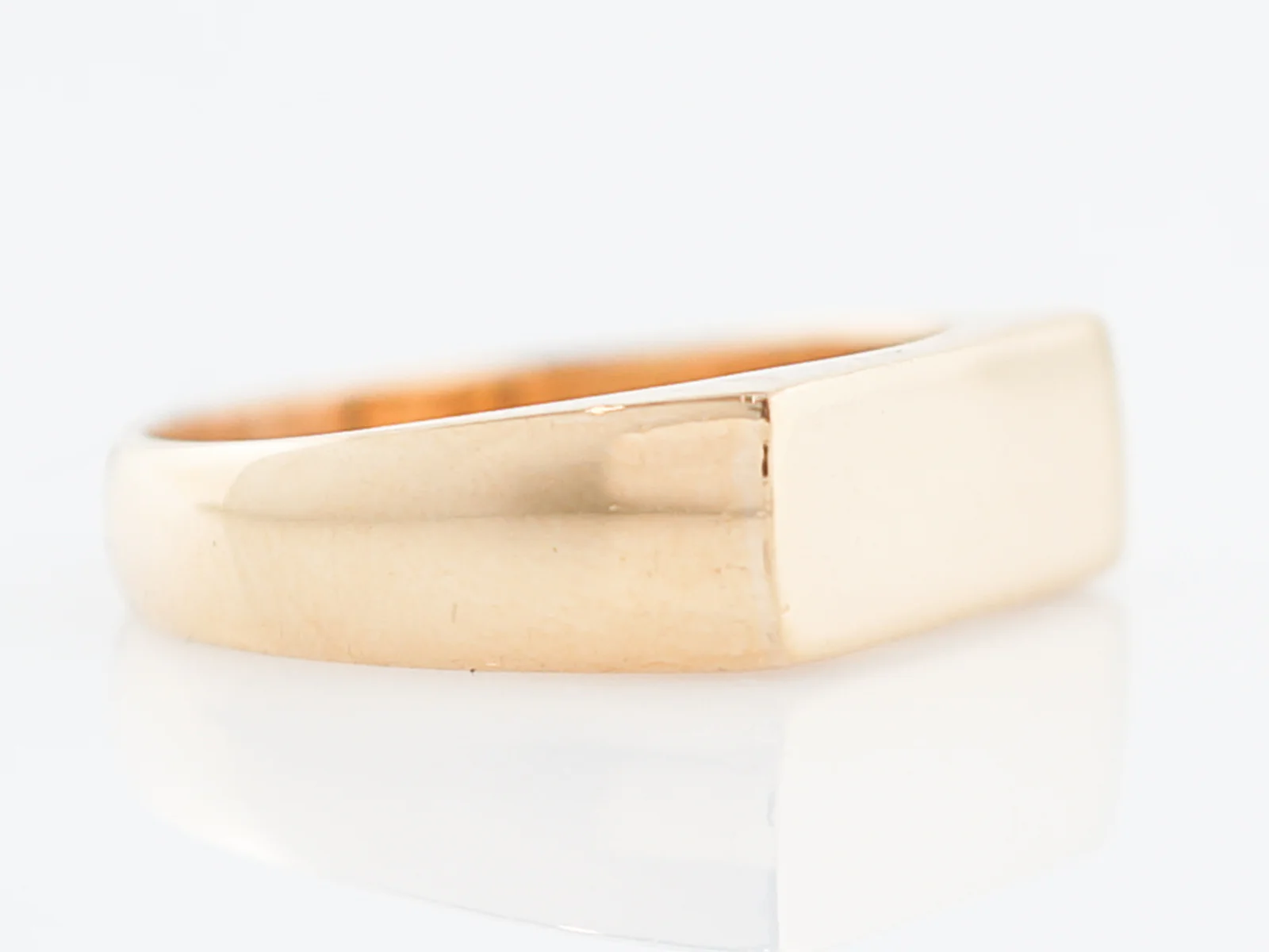 Signet Right Hand Ring Modern in 20k Yellow Gold - Image 3