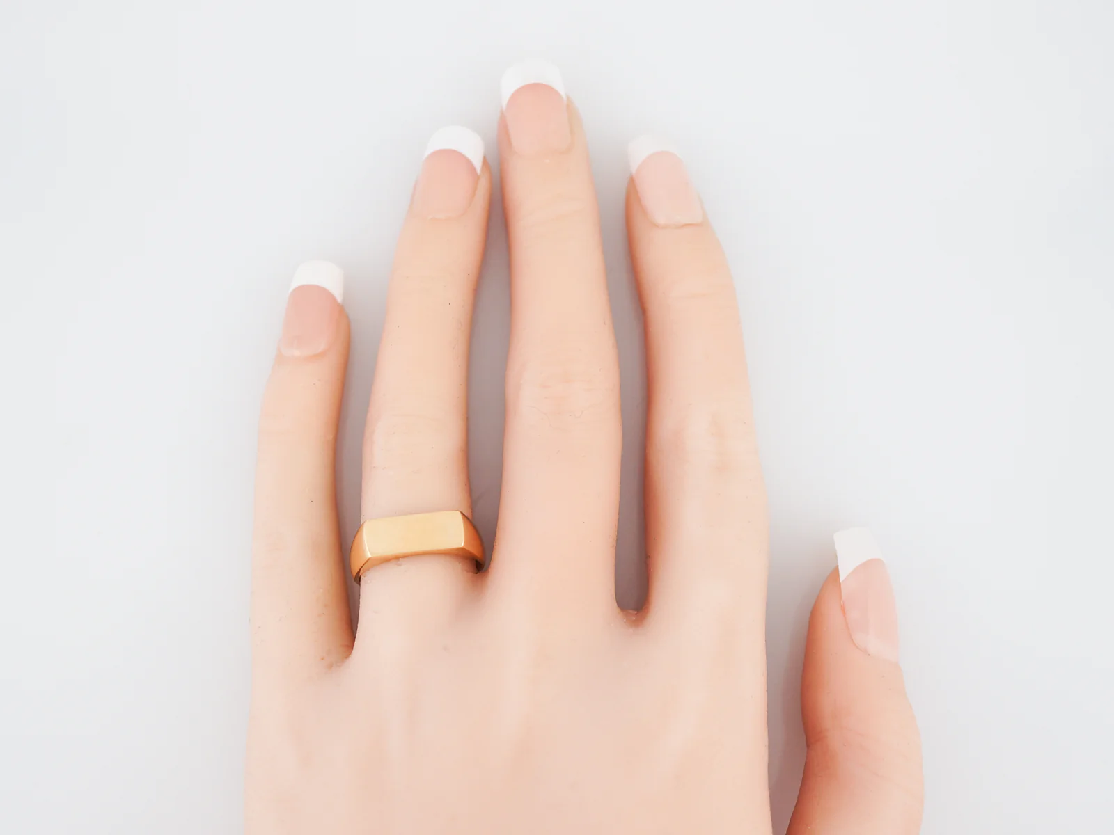 Signet Right Hand Ring Modern in 20k Yellow Gold - Image 6