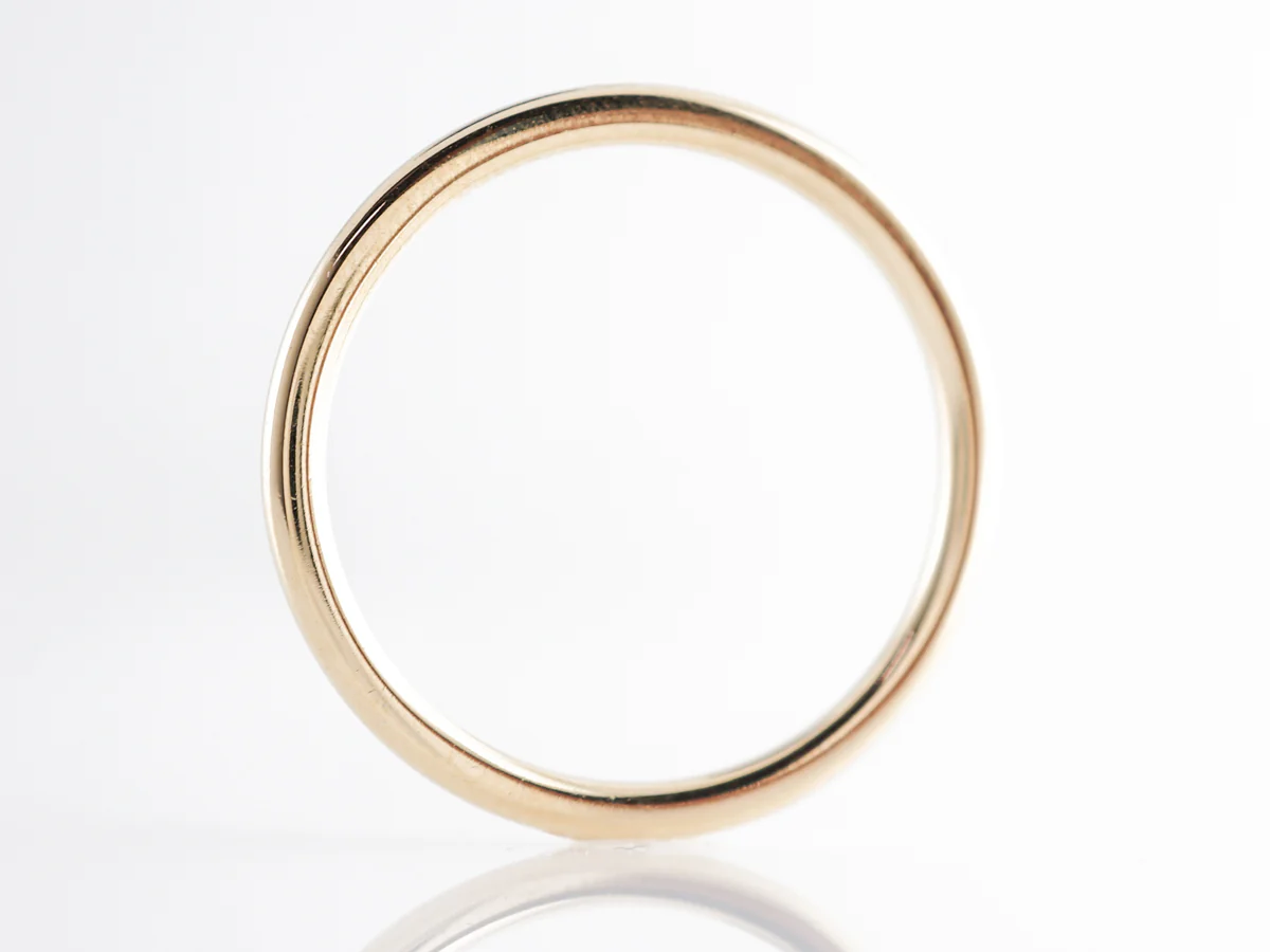 Simple Modern Wedding Band in 14k Yellow Gold - Image 3