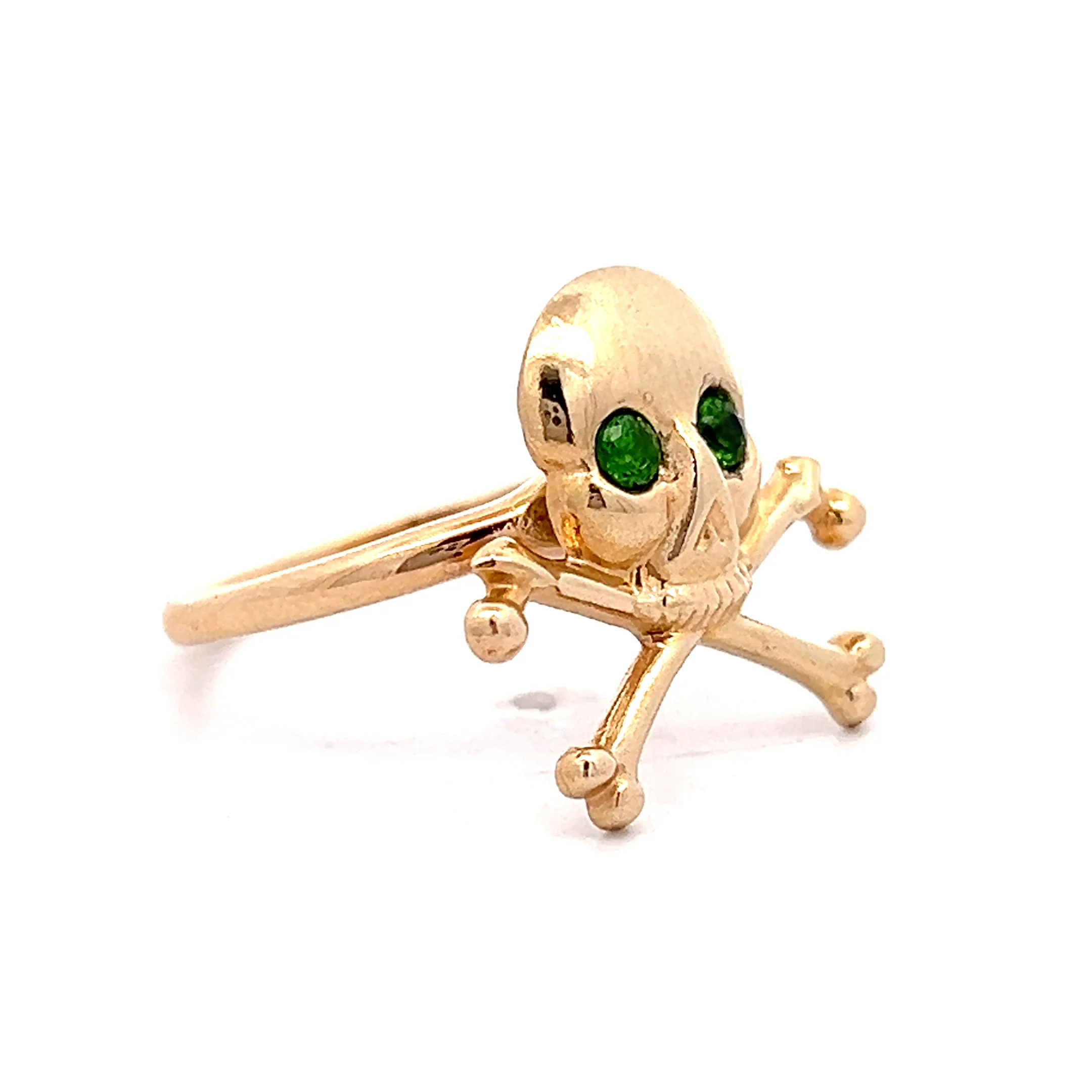 Skull & Crossbones Ring in 14k Yellow Gold - Image 3