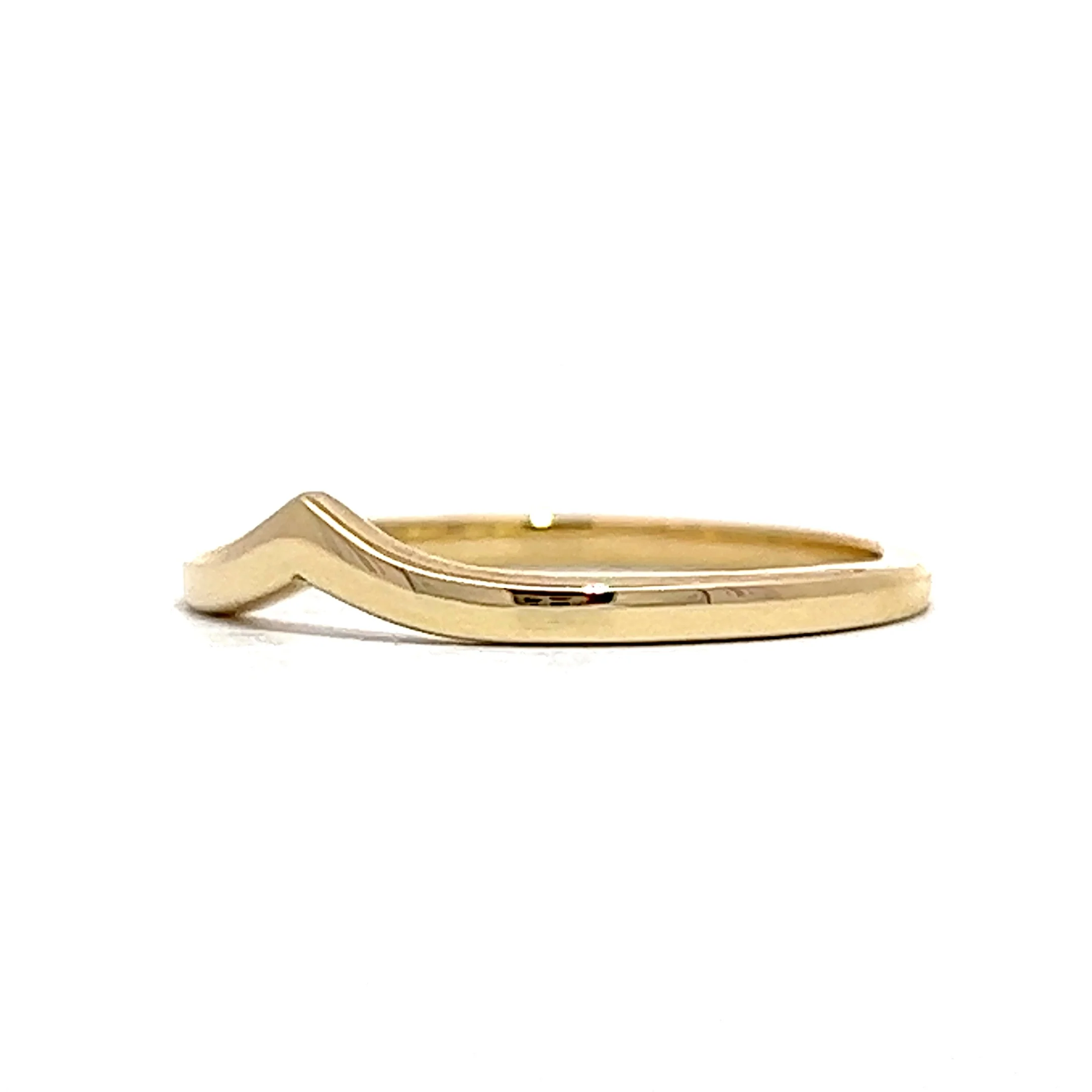 Slight V Shaped Wedding Band in 14k Yellow Gold - Image 2