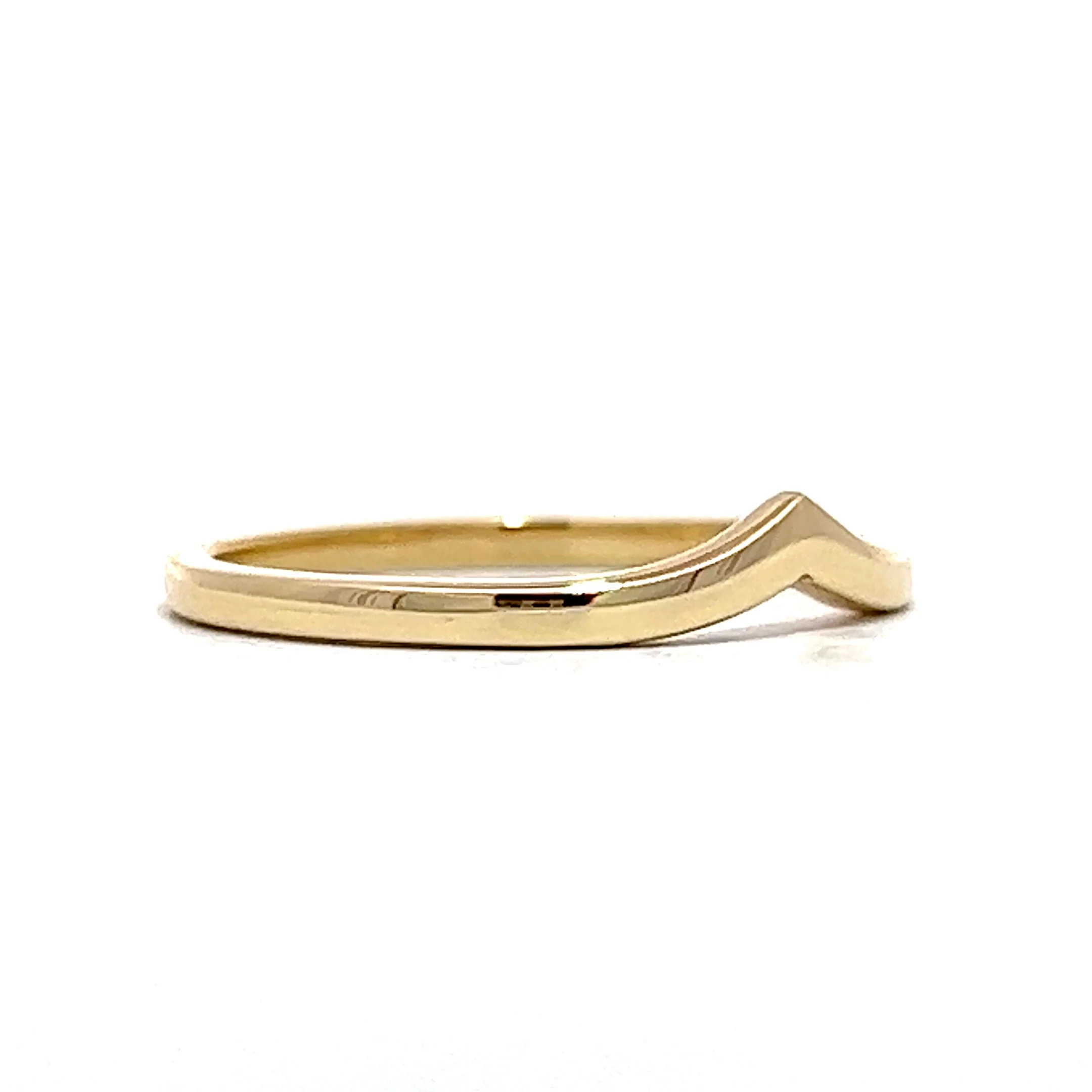 Slight V Shaped Wedding Band in 14k Yellow Gold - Image 3