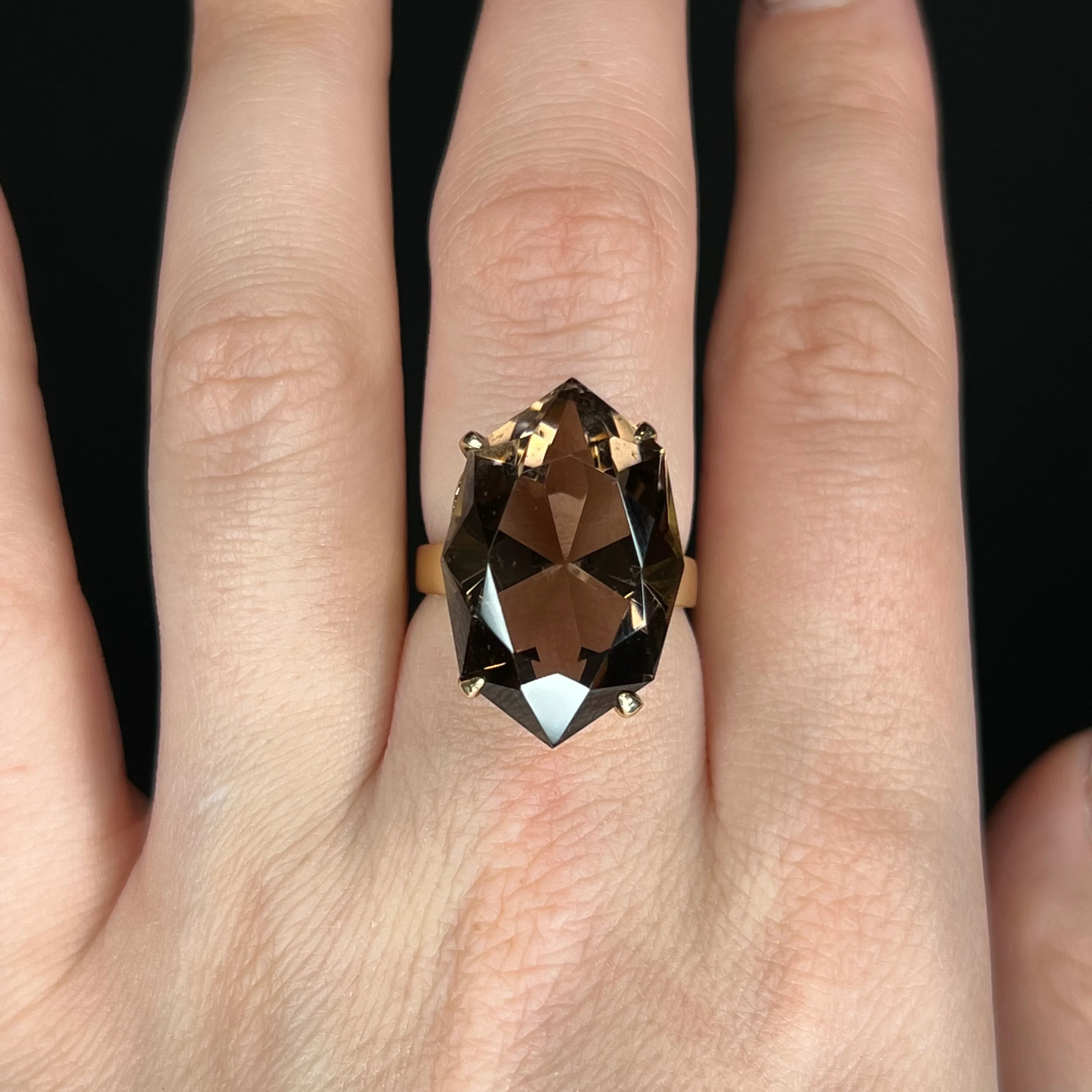 Smoky Quartz Filigree Cocktail Ring in 18k Yellow Gold - Image 6