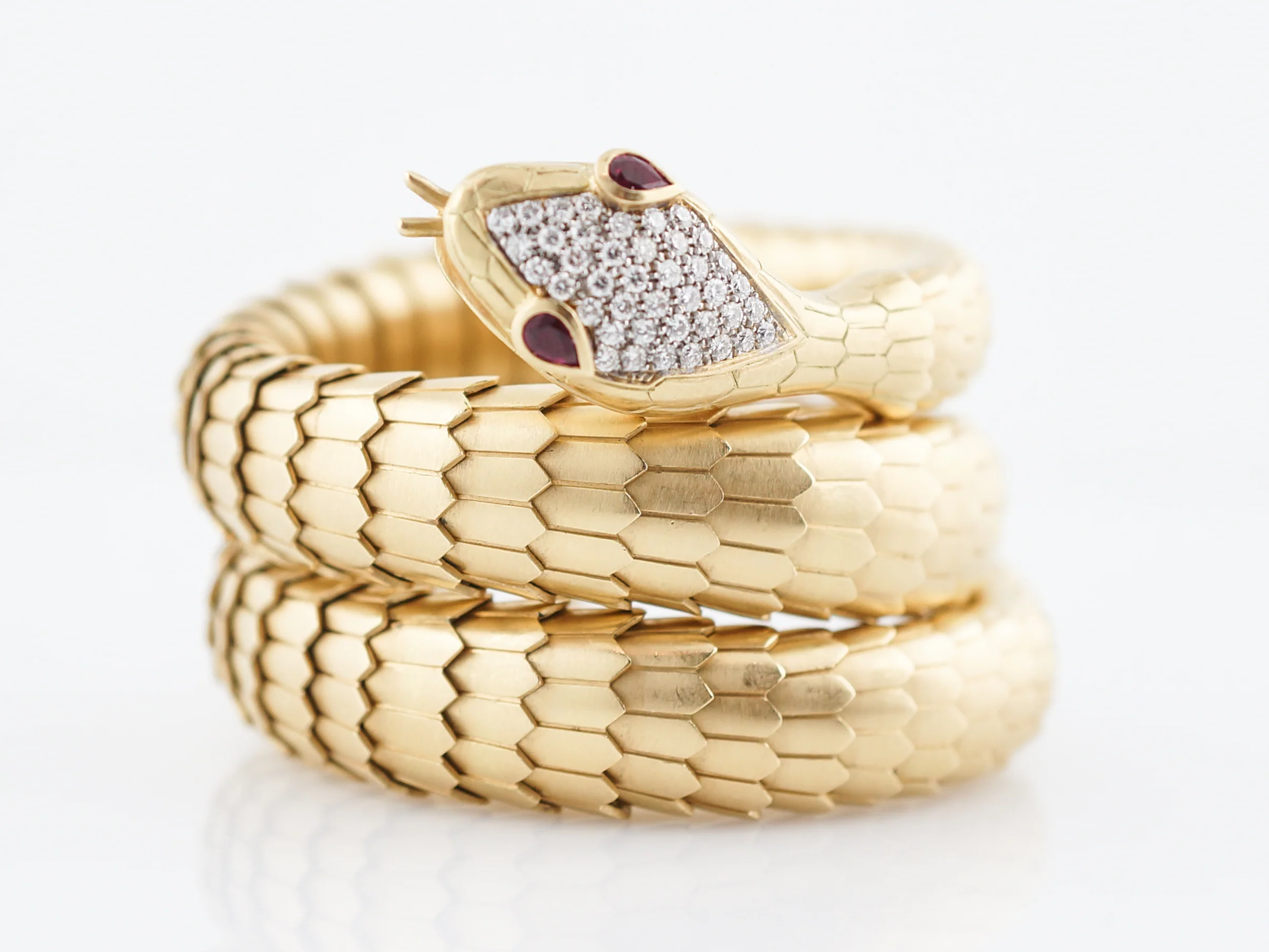 ***RTV***Snake Bracelet Modern 1.22 Round Brilliant Cut Diamonds in 18K Yellow Gold