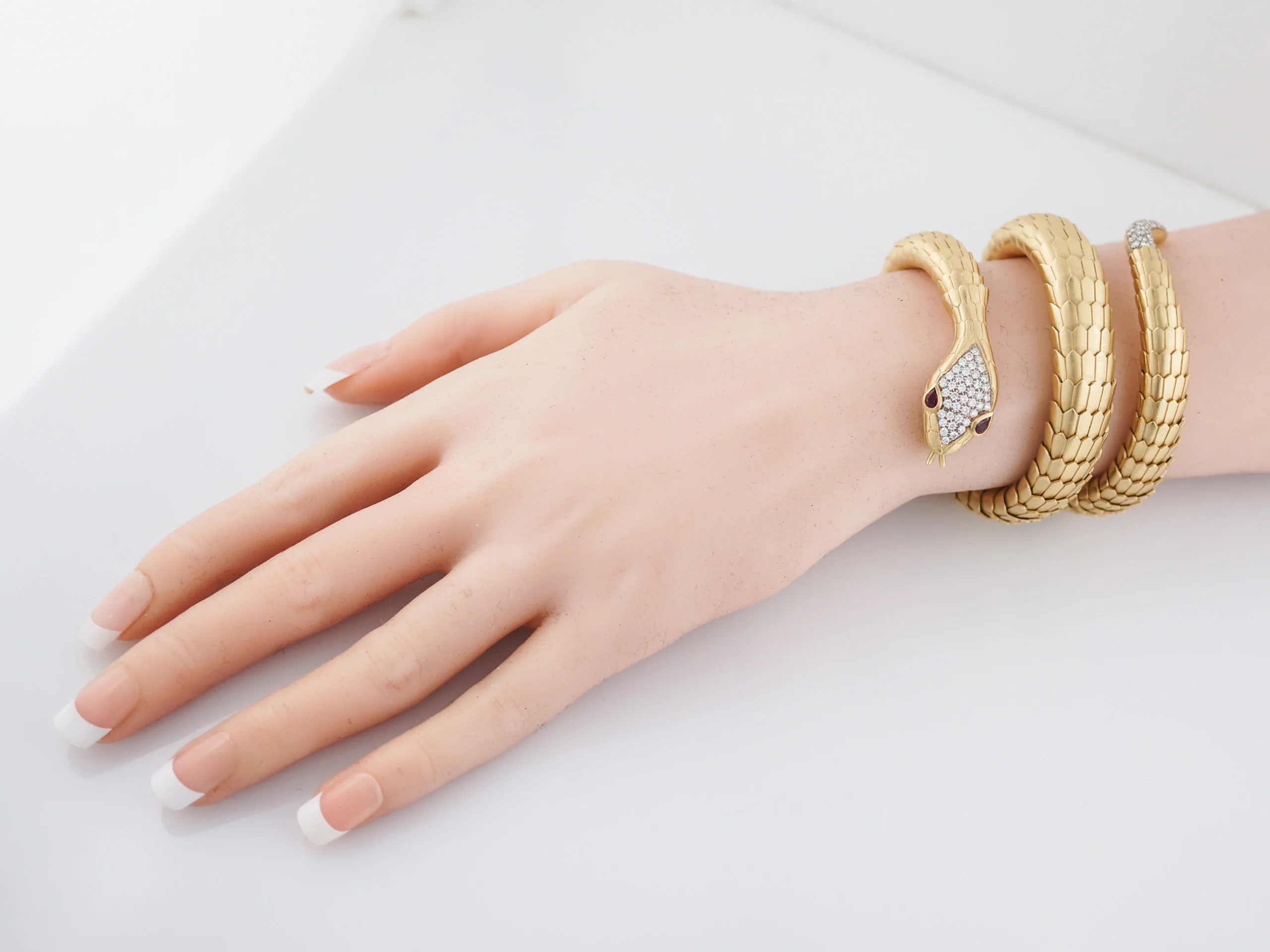 ***RTV***Snake Bracelet Modern 1.22 Round Brilliant Cut Diamonds in 18K Yellow Gold - Image 6