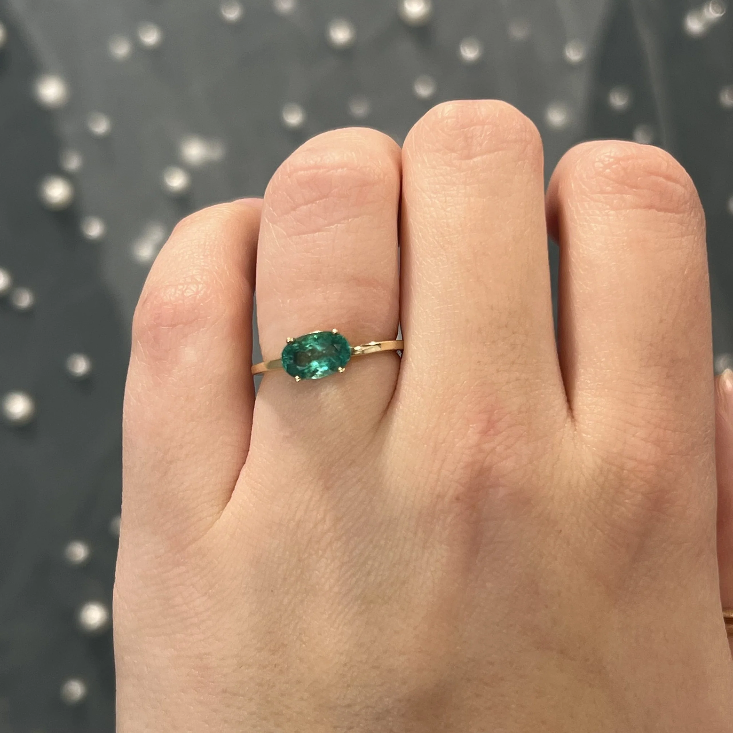 Solitaire Oval Cut Emerald Ring in 14k Yellow Gold - Image 6