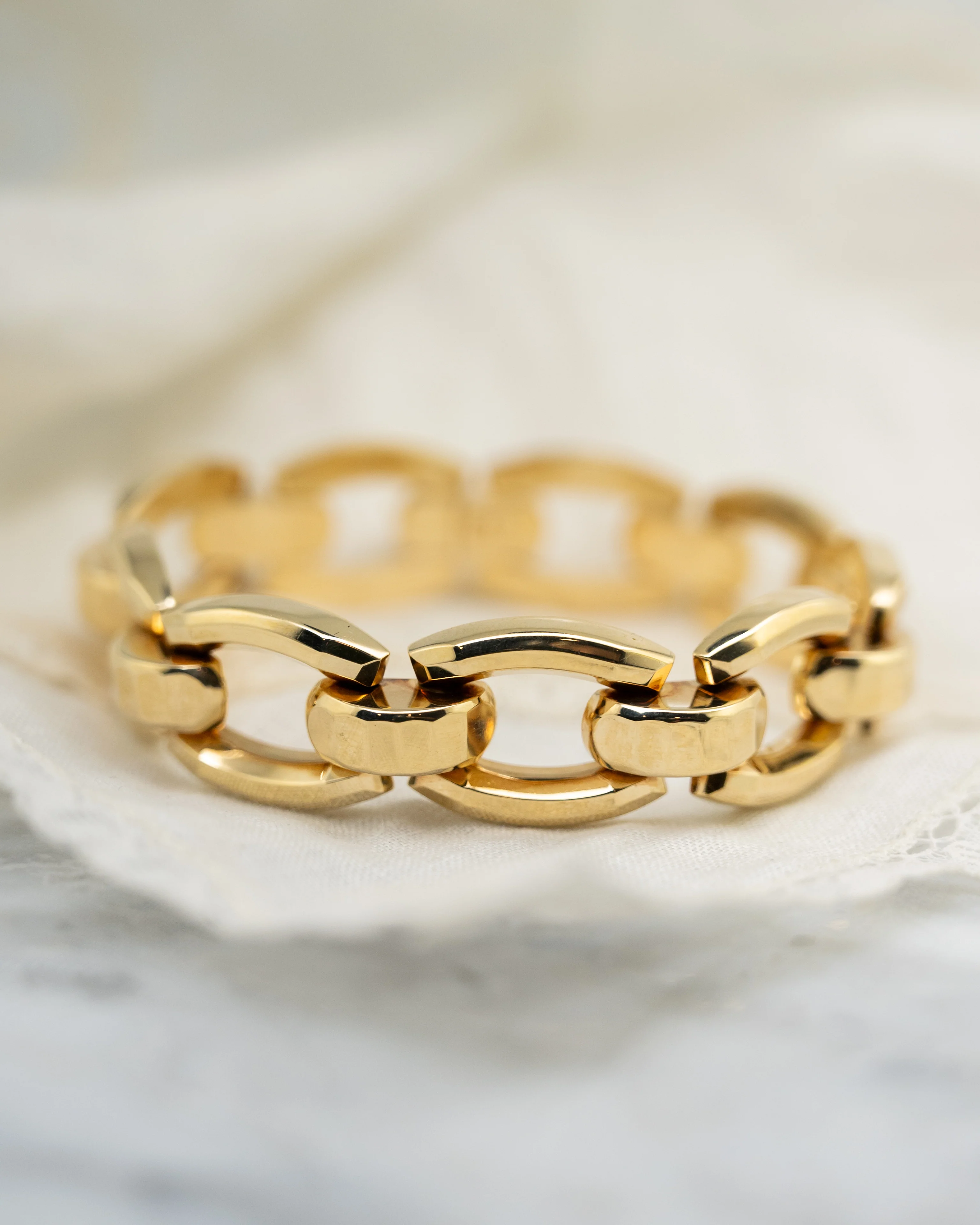 Square Oval Link Bracelet in 14k Yellow Gold - Image 5