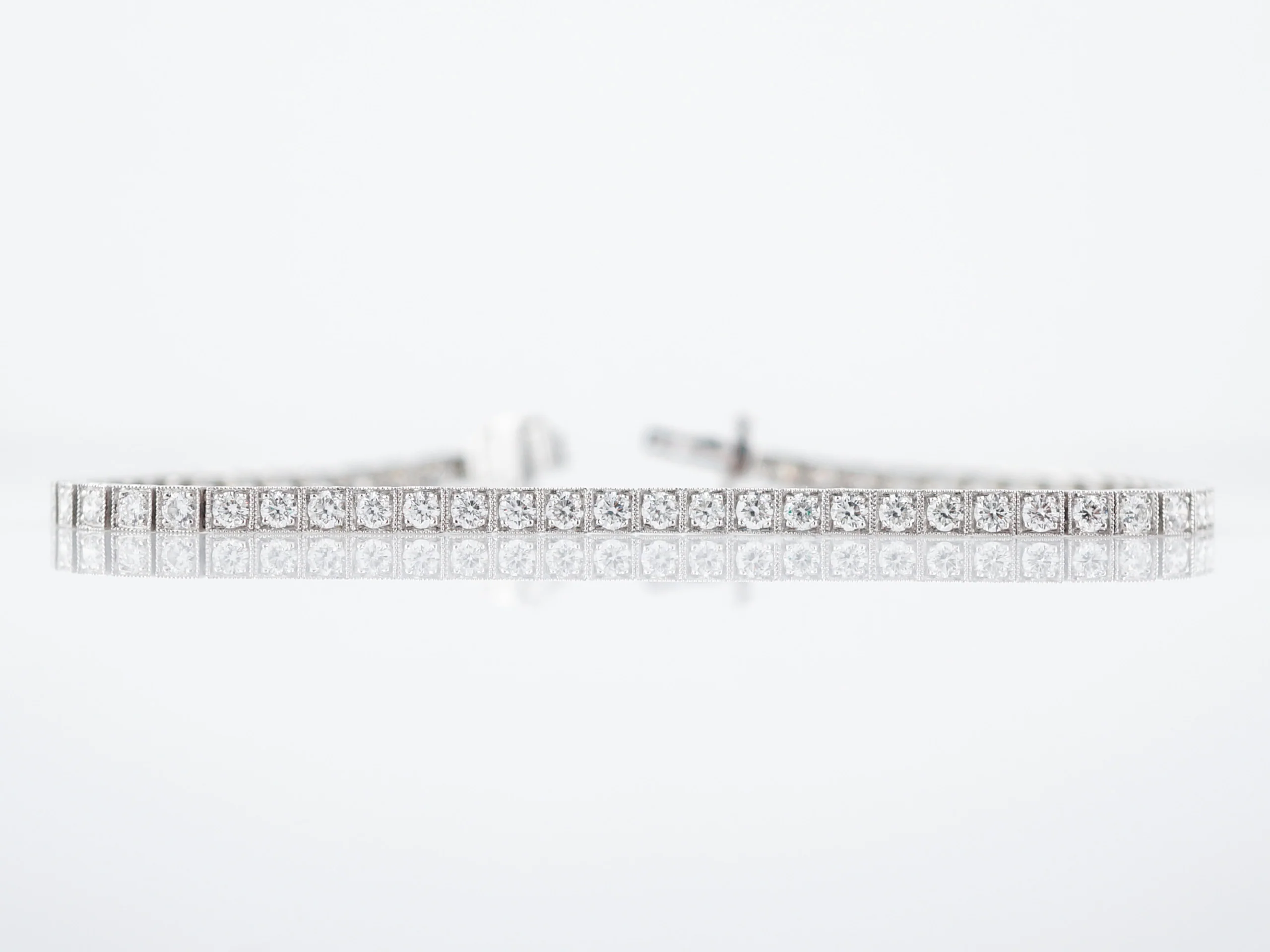 Straight Line Bracelet Modern 2.58 Round Brilliant Cut Diamonds in Platinum