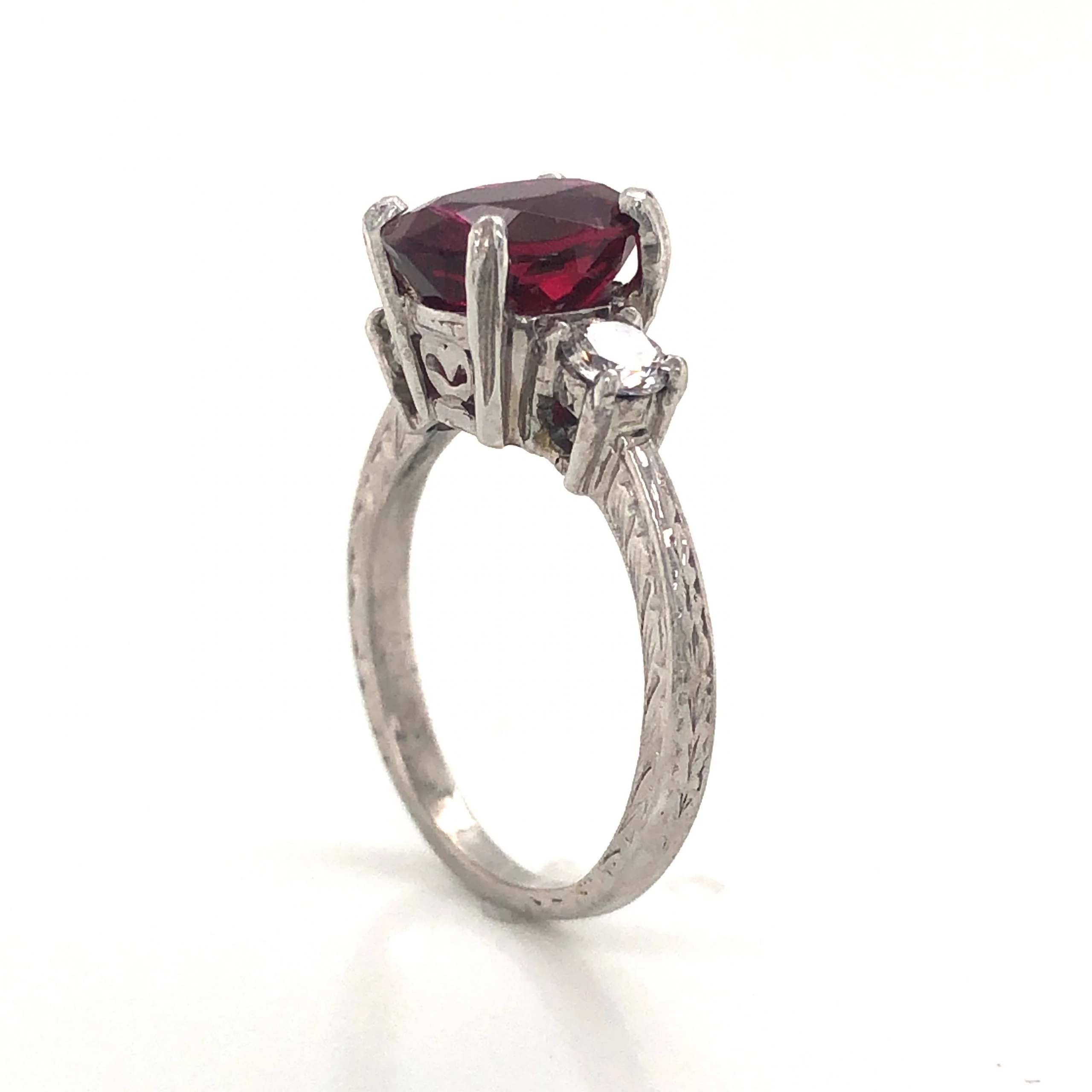 Tacori Oval Ruby Engagement Ring in Platinum - Image 5