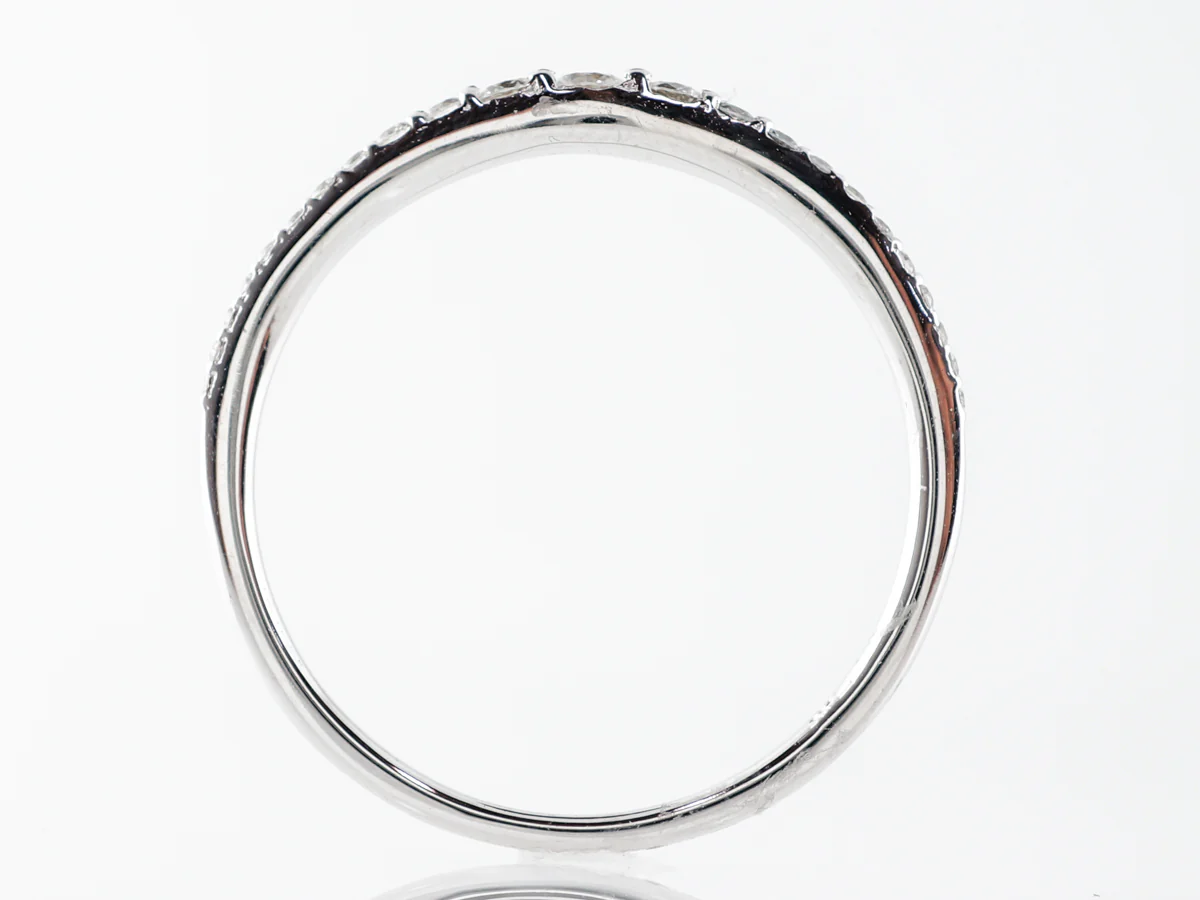 Tapered Round Diamond Right Hand Ring in 18k White Gold - Image 4