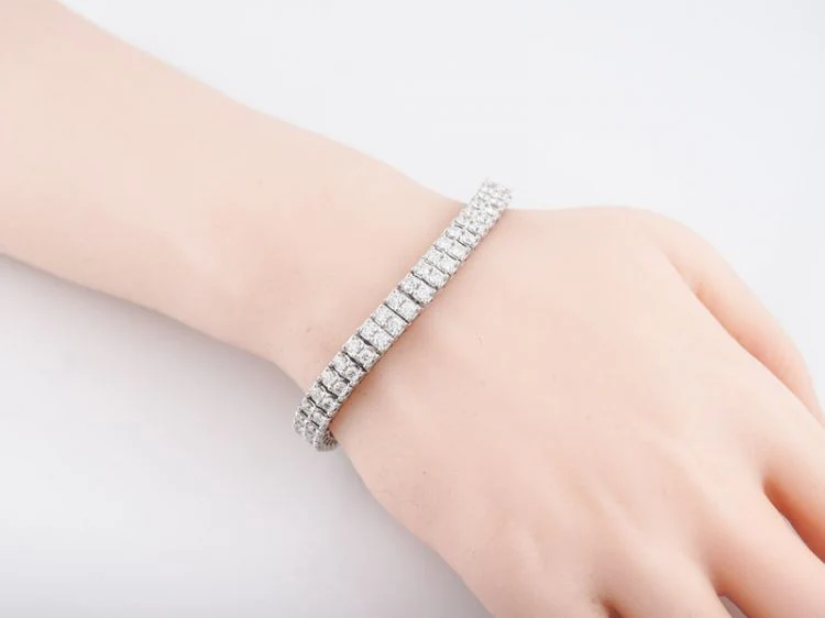 Tennis Bracelet Modern 6.12 Round Brilliant Cut Diamonds in 14k White Gold - Image 4