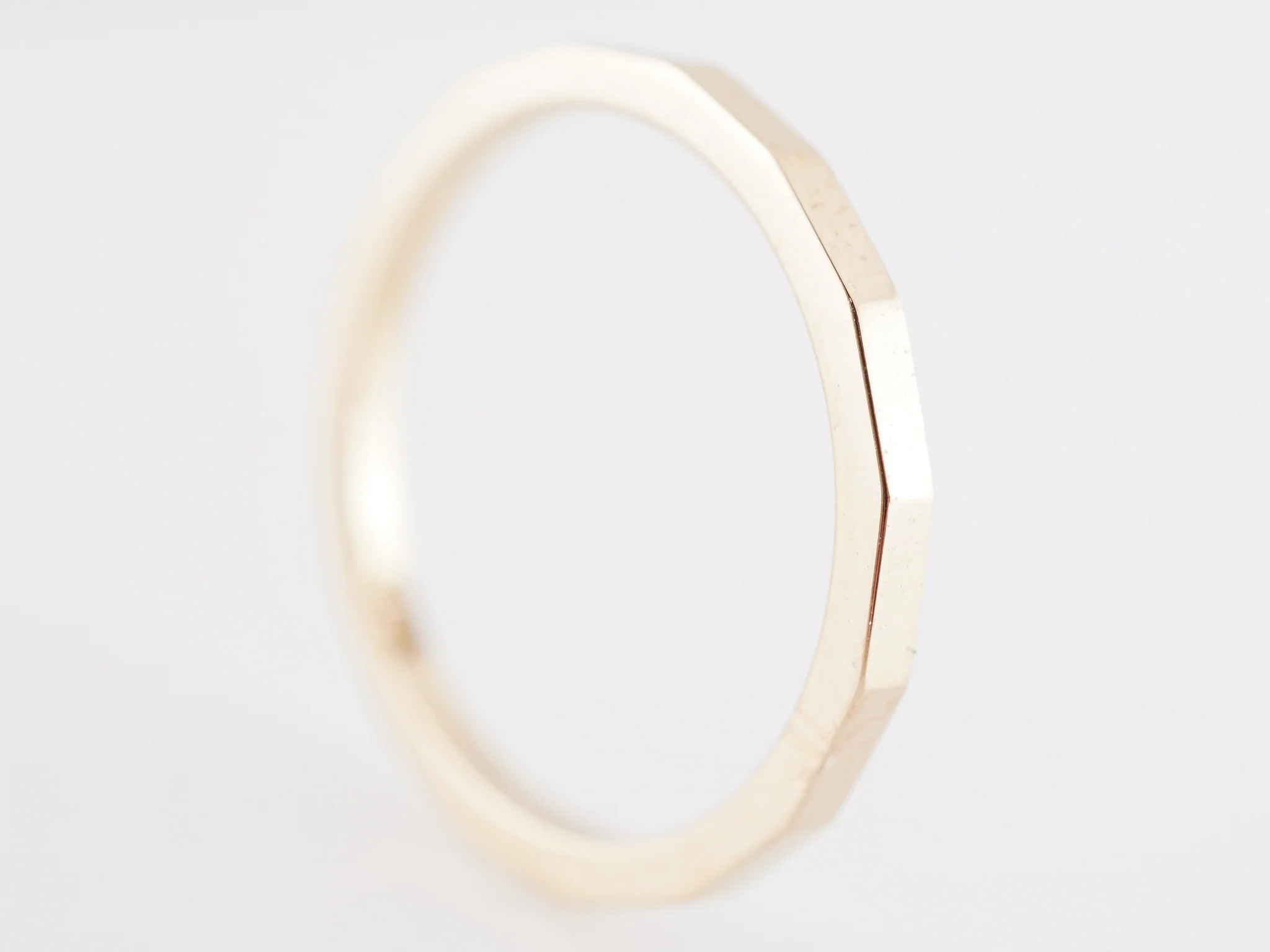 Thin Geometric Wedding Band in 14k Yellow Gold - Image 3