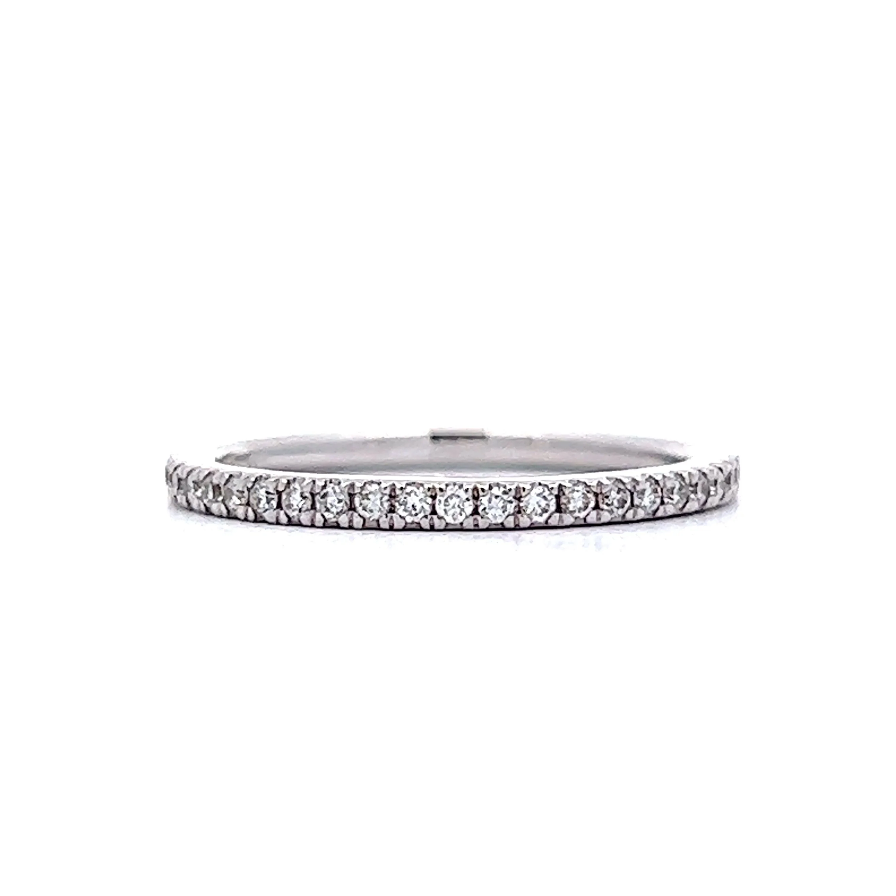 Thin Round Brilliant Diamond Wedding Band in 14k