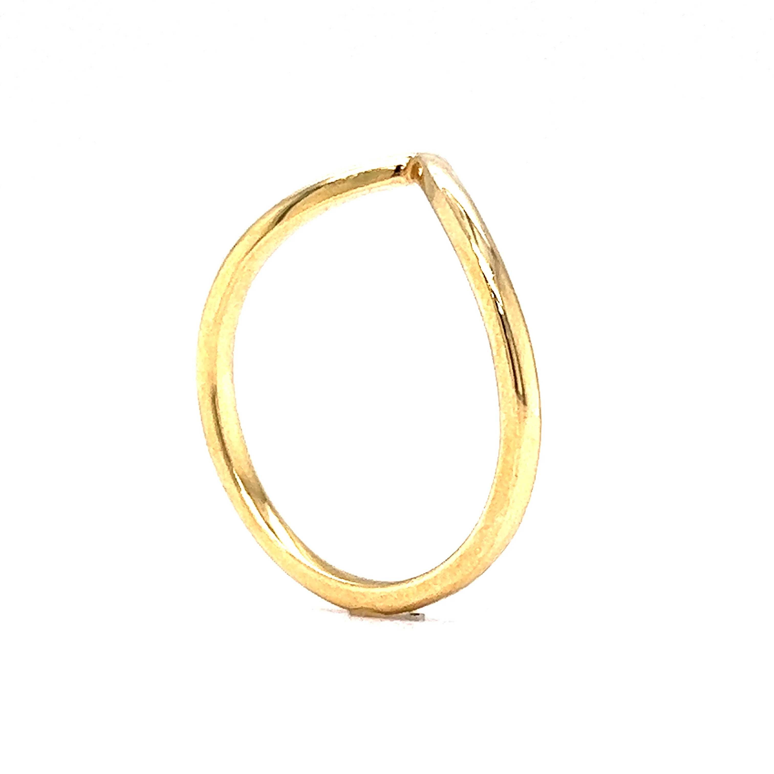 Thin V Shaped Wedding Band in 14k Yellow Gold - Image 5