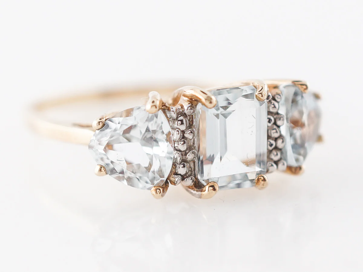 Three Stone Aquamarine Cocktail Ring in Yellow Gold - Image 3