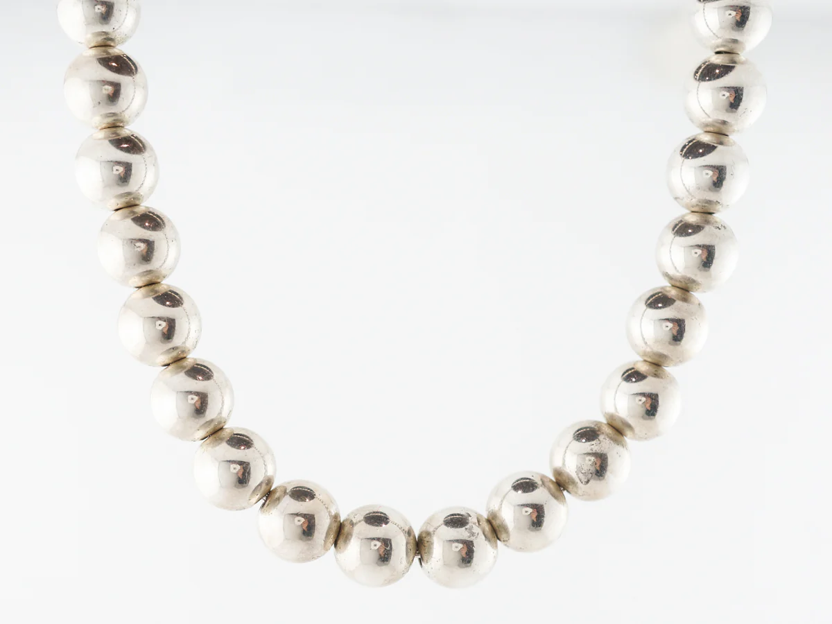 Tiffany & Co. Elsa Peretti Ball Necklace Modern in Sterling Silver - Image 2