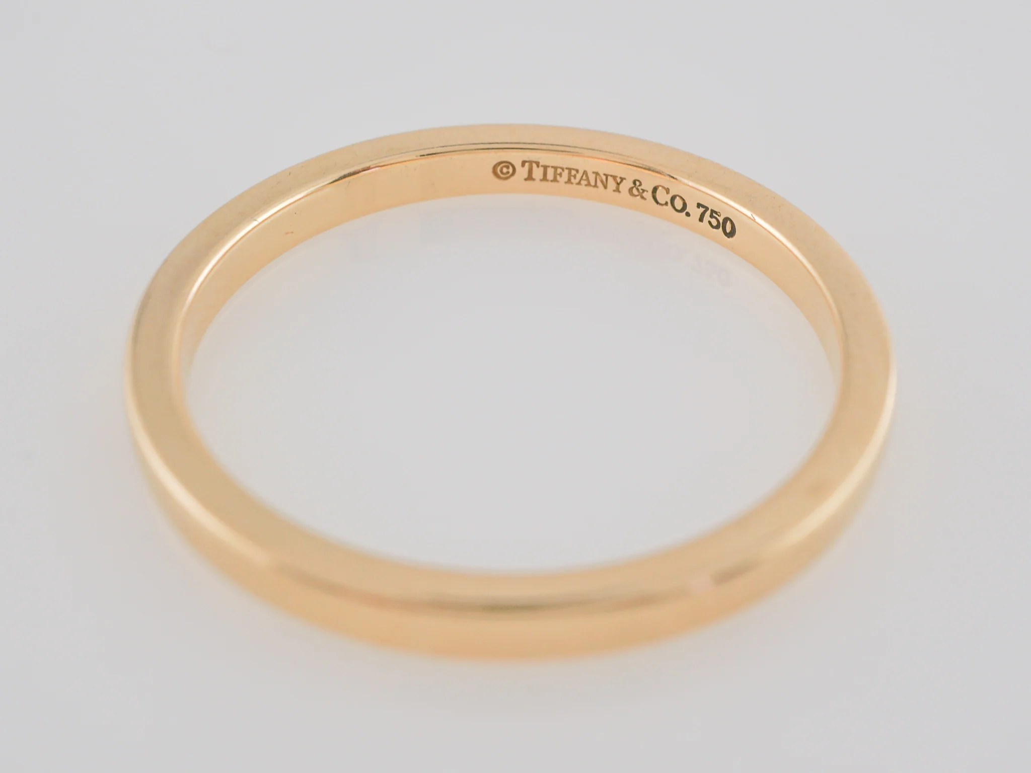 Tiffany & Co Wedding Band in 18k Yellow Gold - Image 4