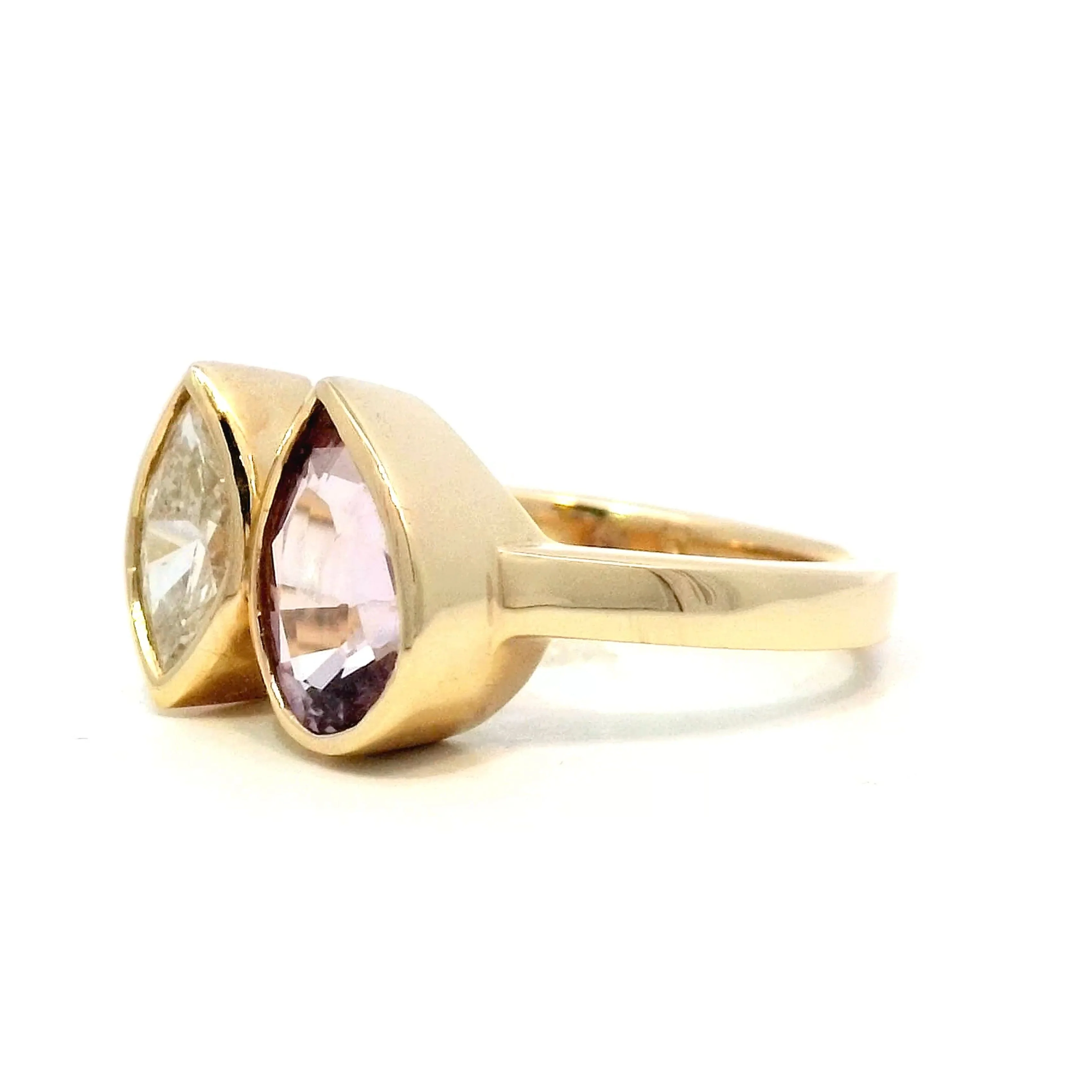 Toi Et Moi Diamond & Spinel Ring in 14k Yellow Gold - Image 2