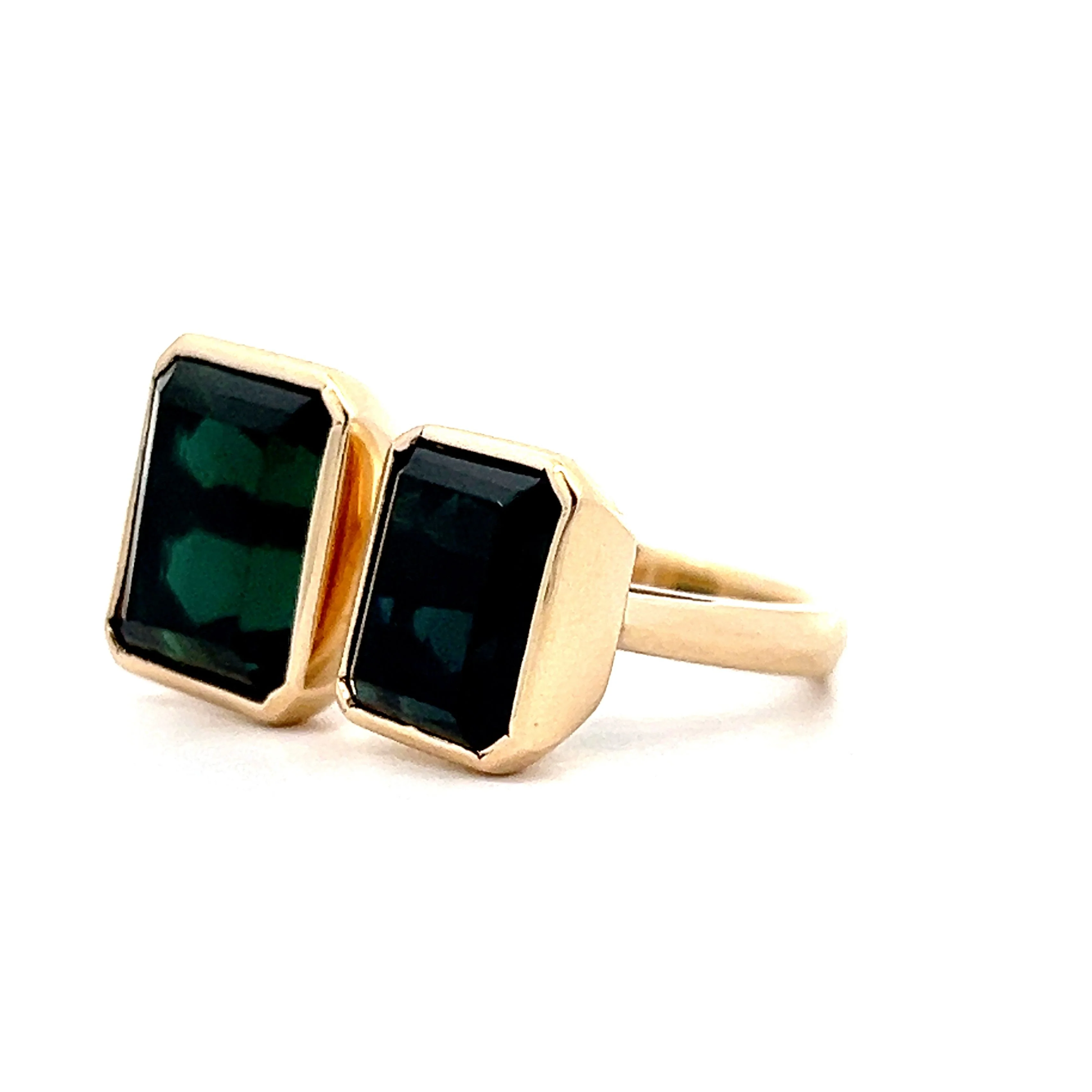 Toi Et Moi Green Tourmaline Cocktail Ring in 14k Yellow Gold - Image 2