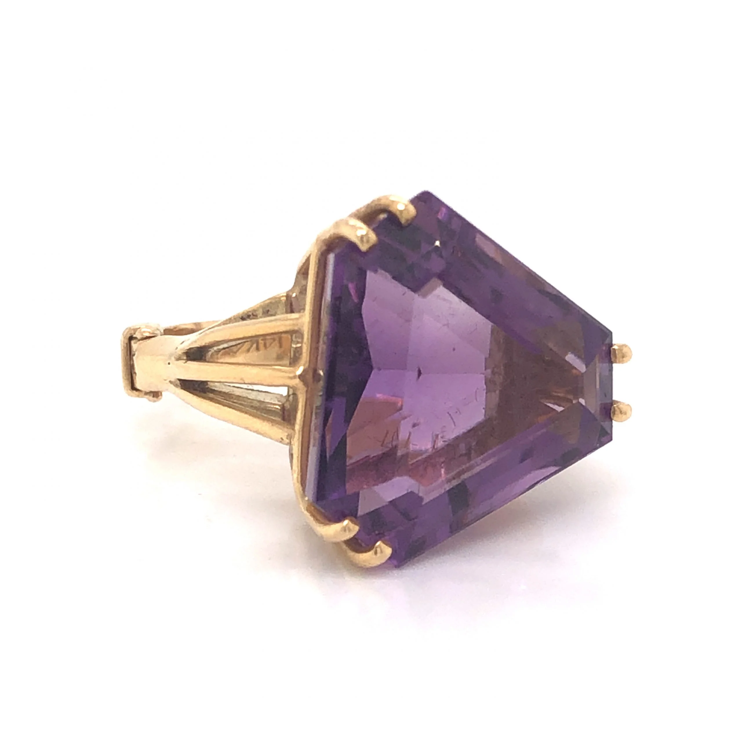 Triangular Amethyst Cocktail Ring in 14k Yellow Gold - Image 3