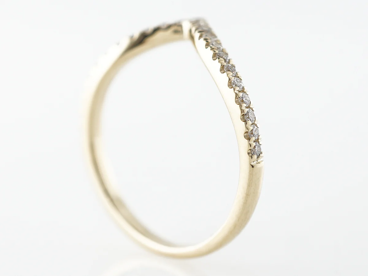 Triangular Diamond Wedding Band in 14k Yellow Gold - Image 4