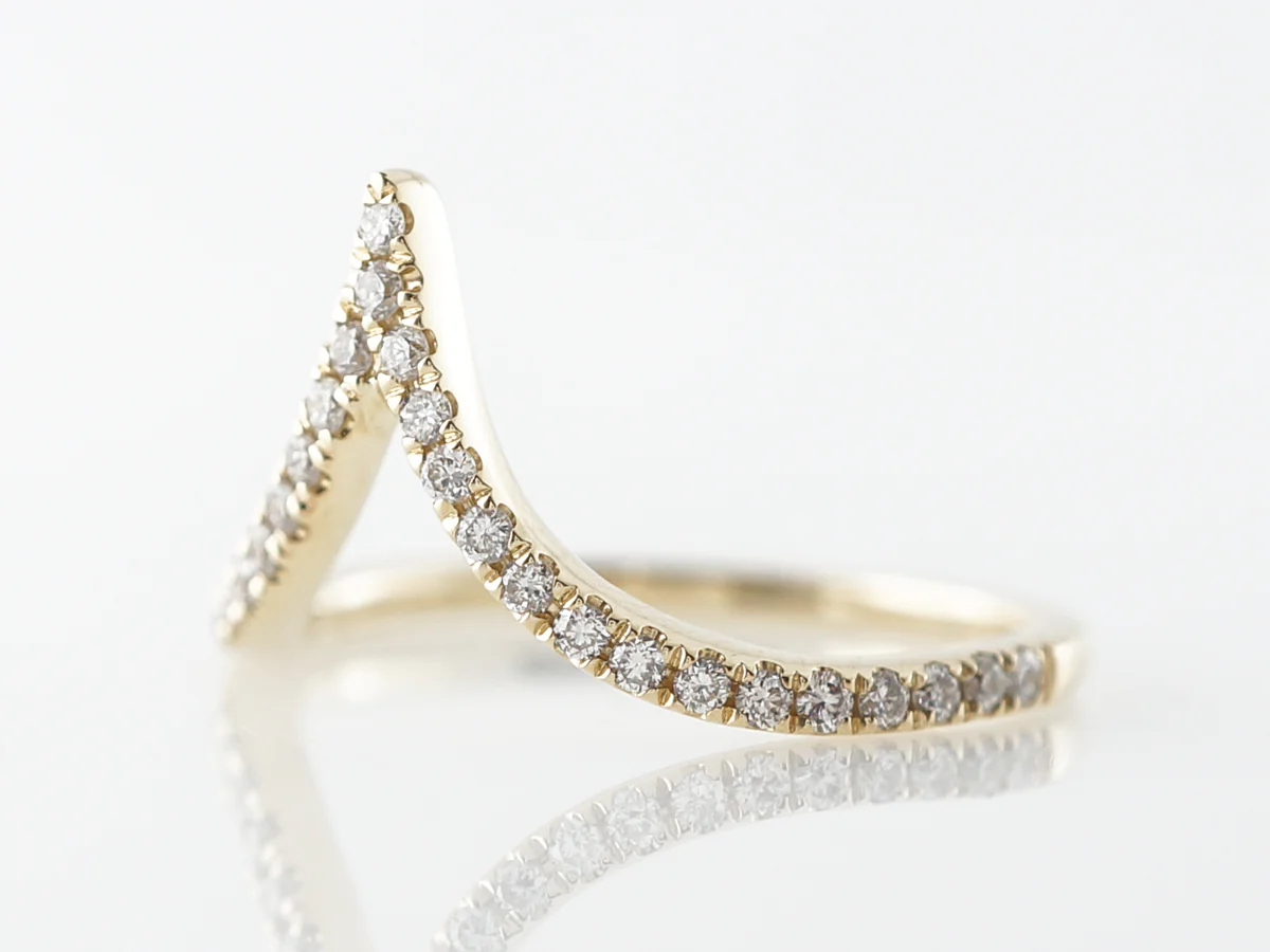 Triangular Diamond Wedding Band in 14k Yellow Gold - Image 2