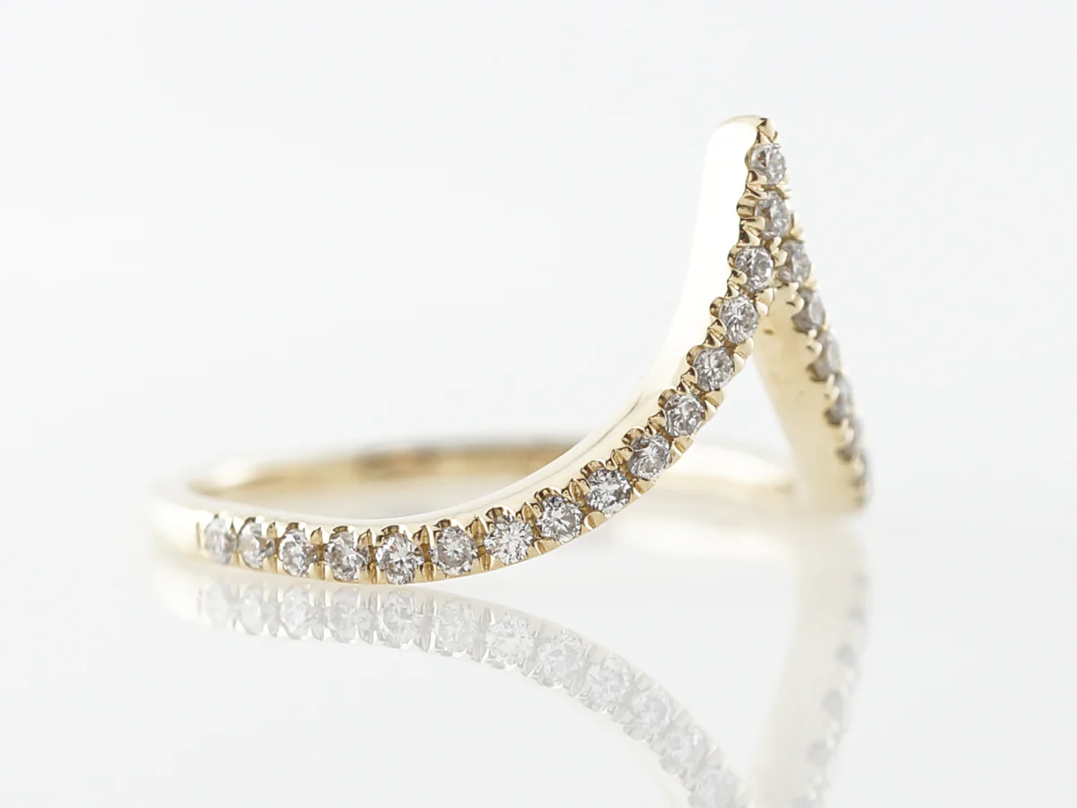 Triangular Diamond Wedding Band in 14k Yellow Gold - Image 3
